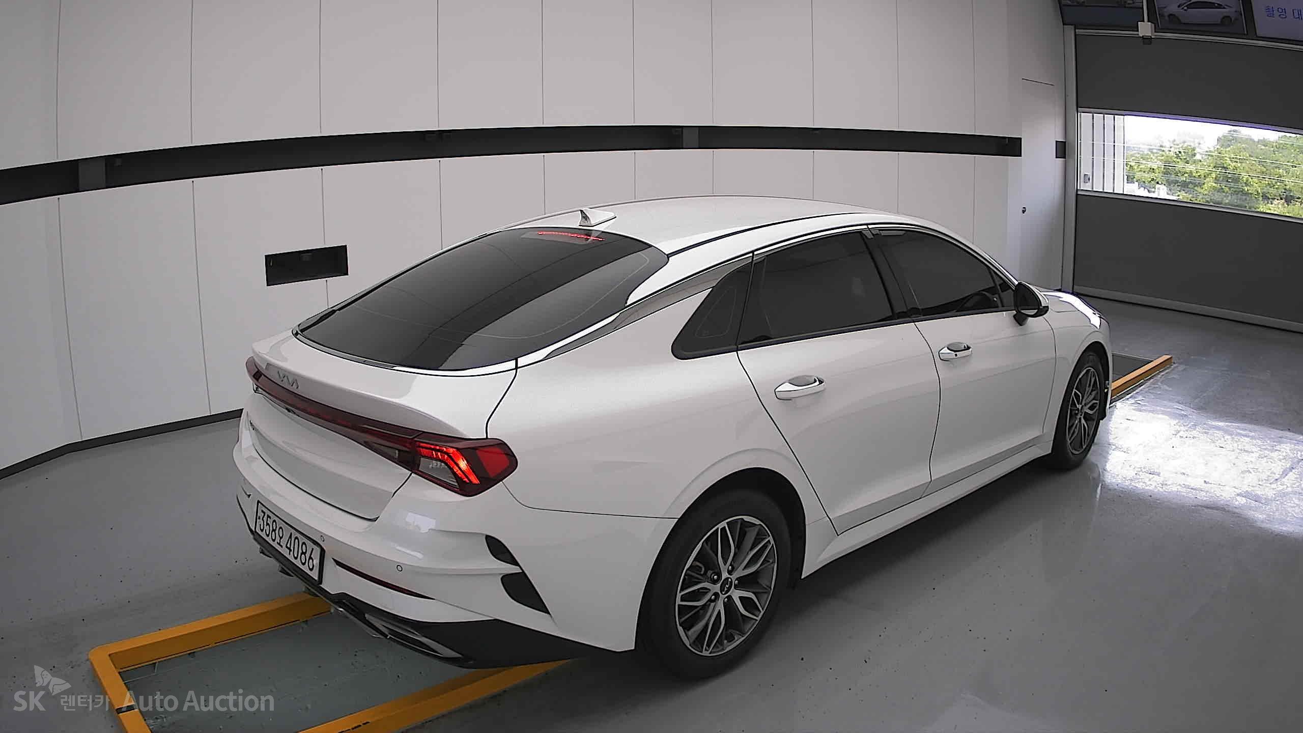 2023 - kia k5