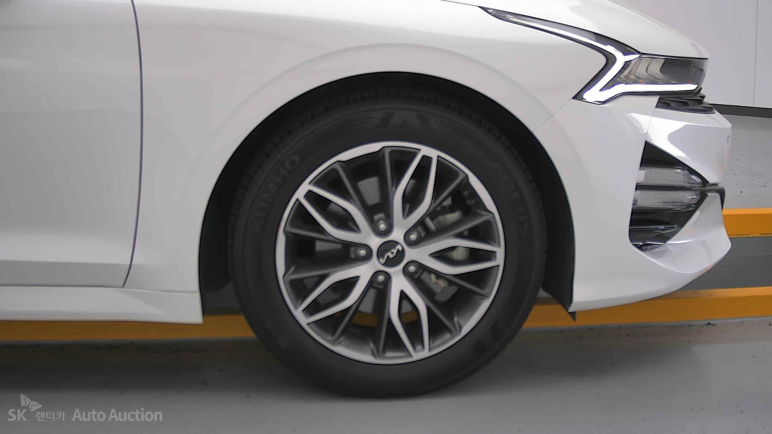 2023 - kia k5