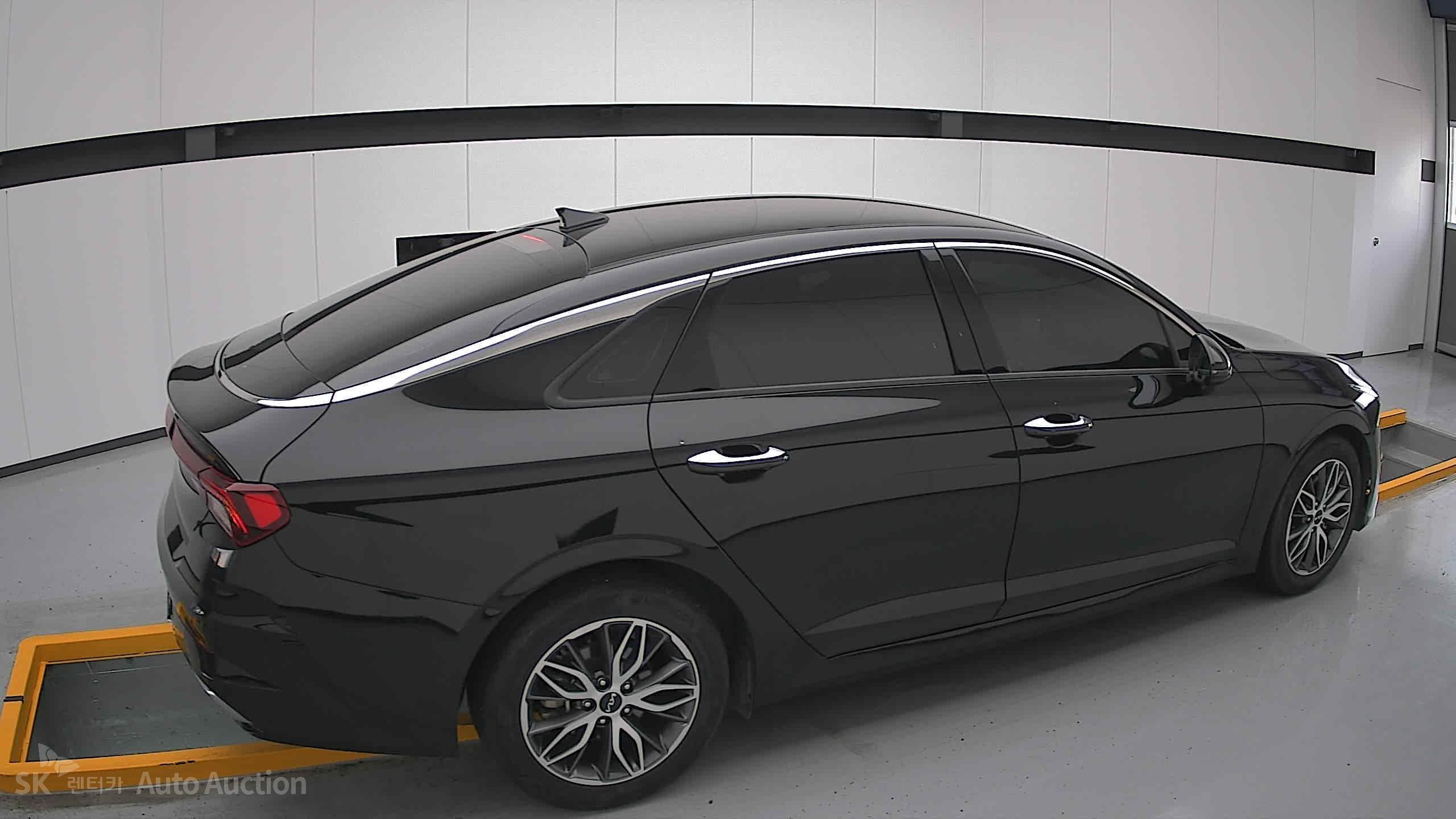 2023 - kia k5