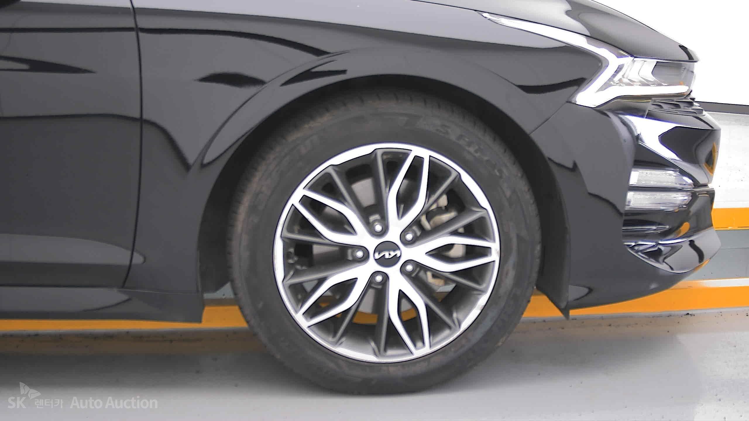 2023 - kia k5