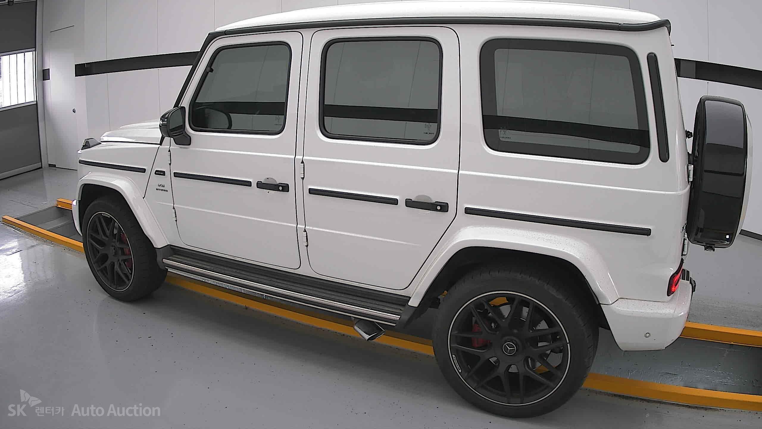 2021 - mercedes-benz g63 amg
