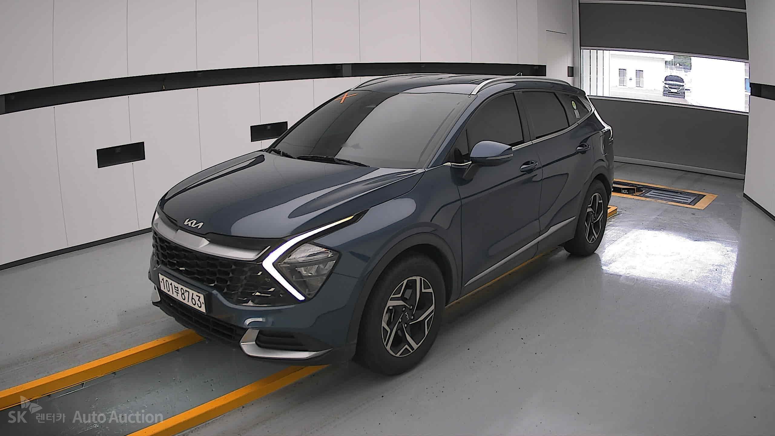 2023 - kia sportage