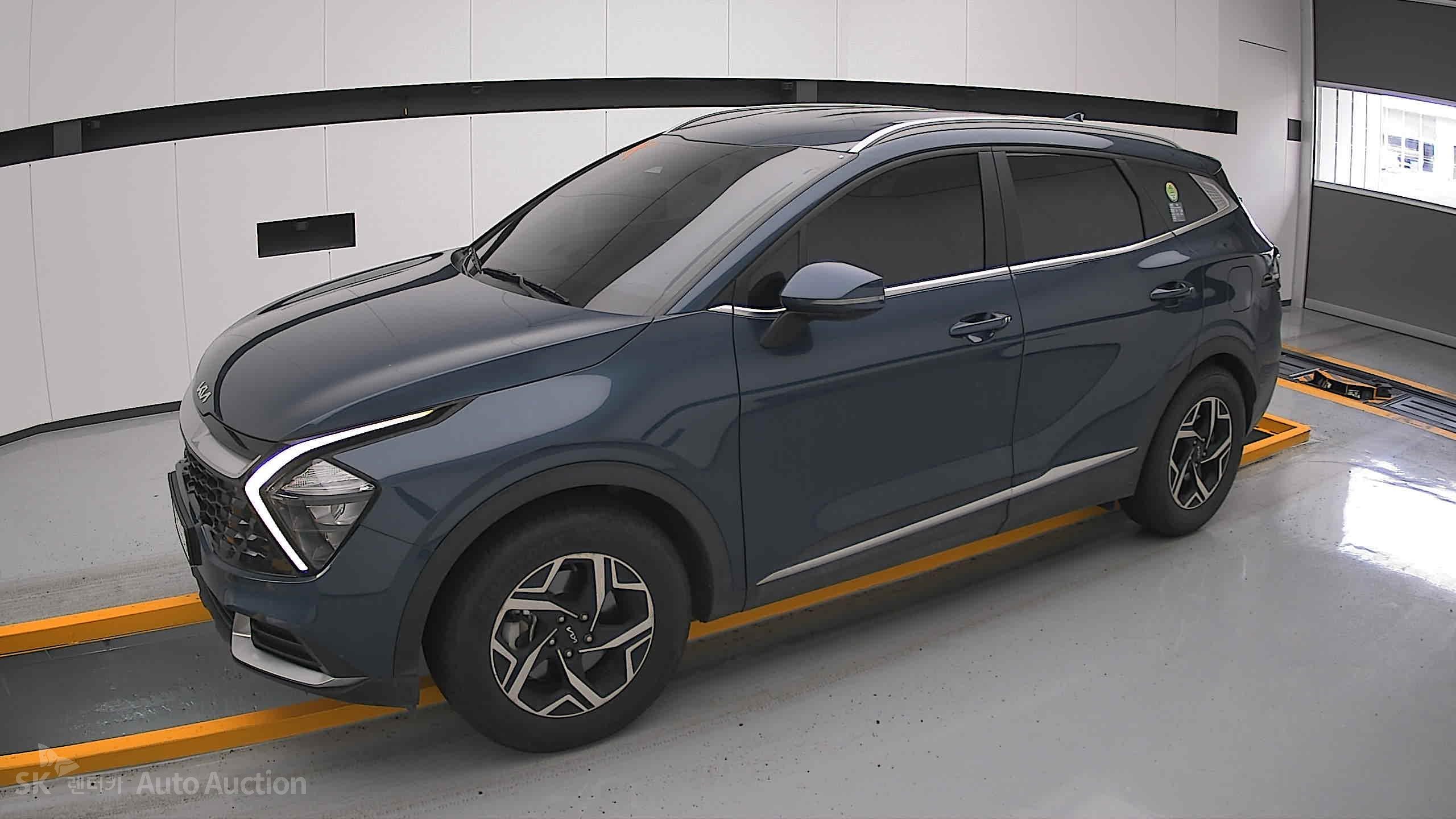 2023 - kia sportage