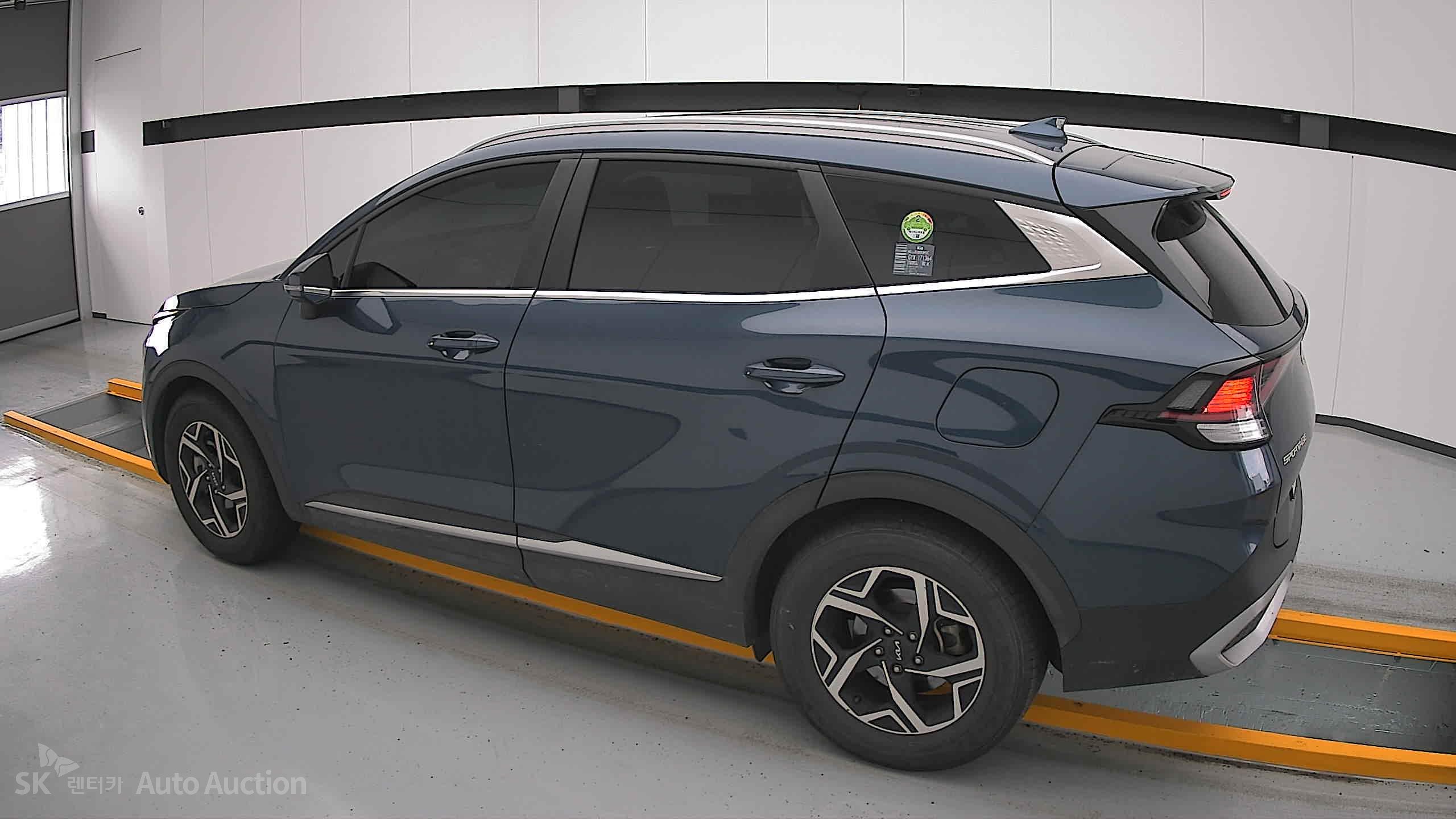 2023 - kia sportage
