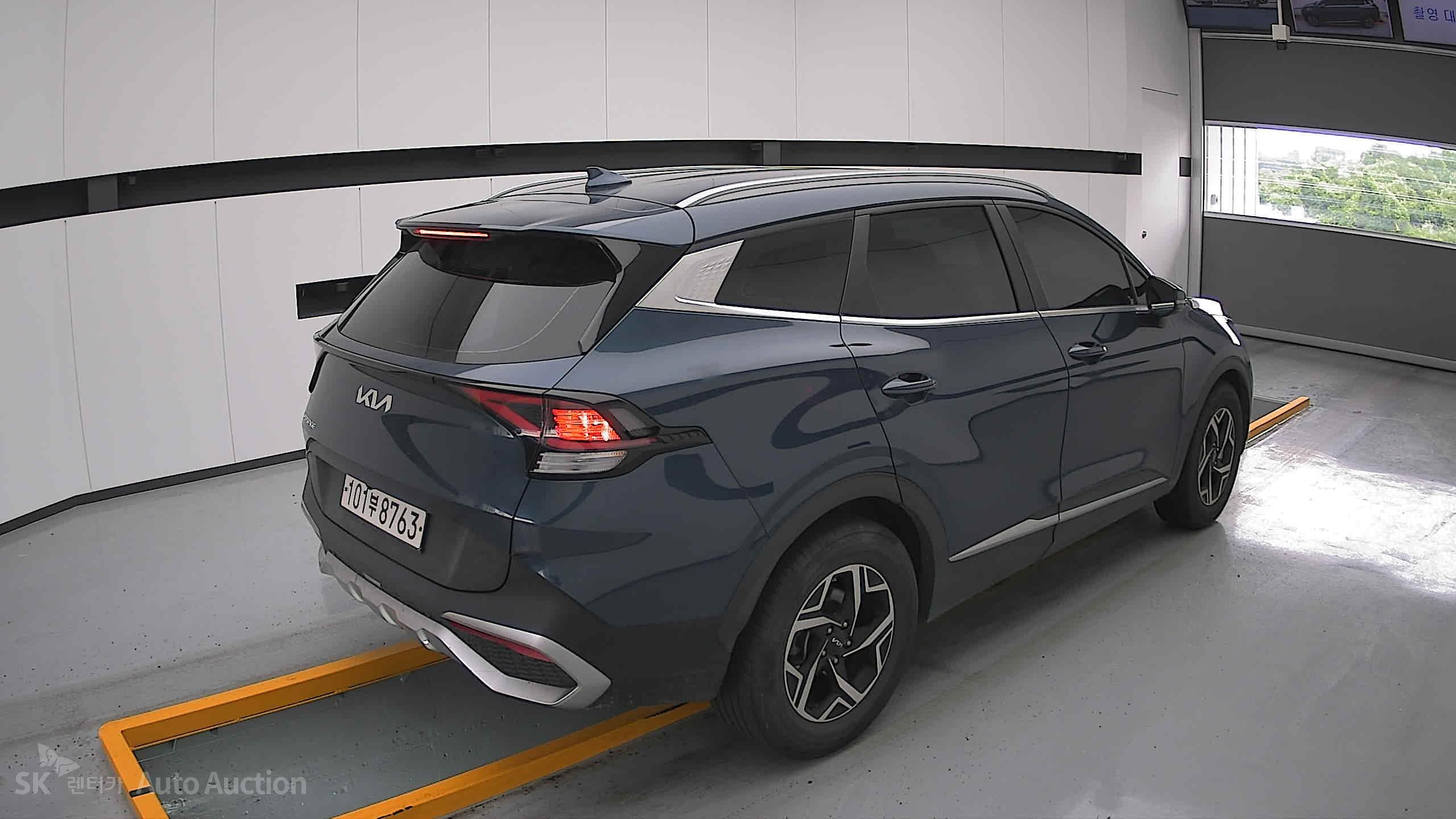 2023 - kia sportage