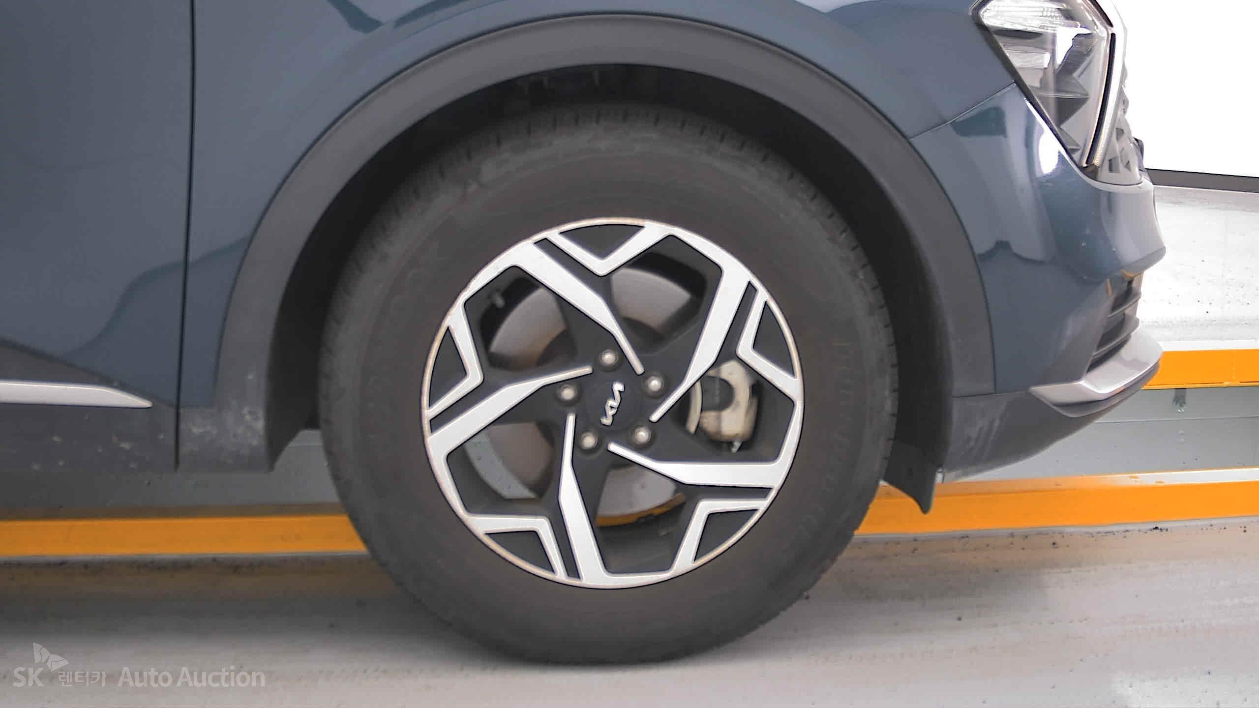2023 - kia sportage