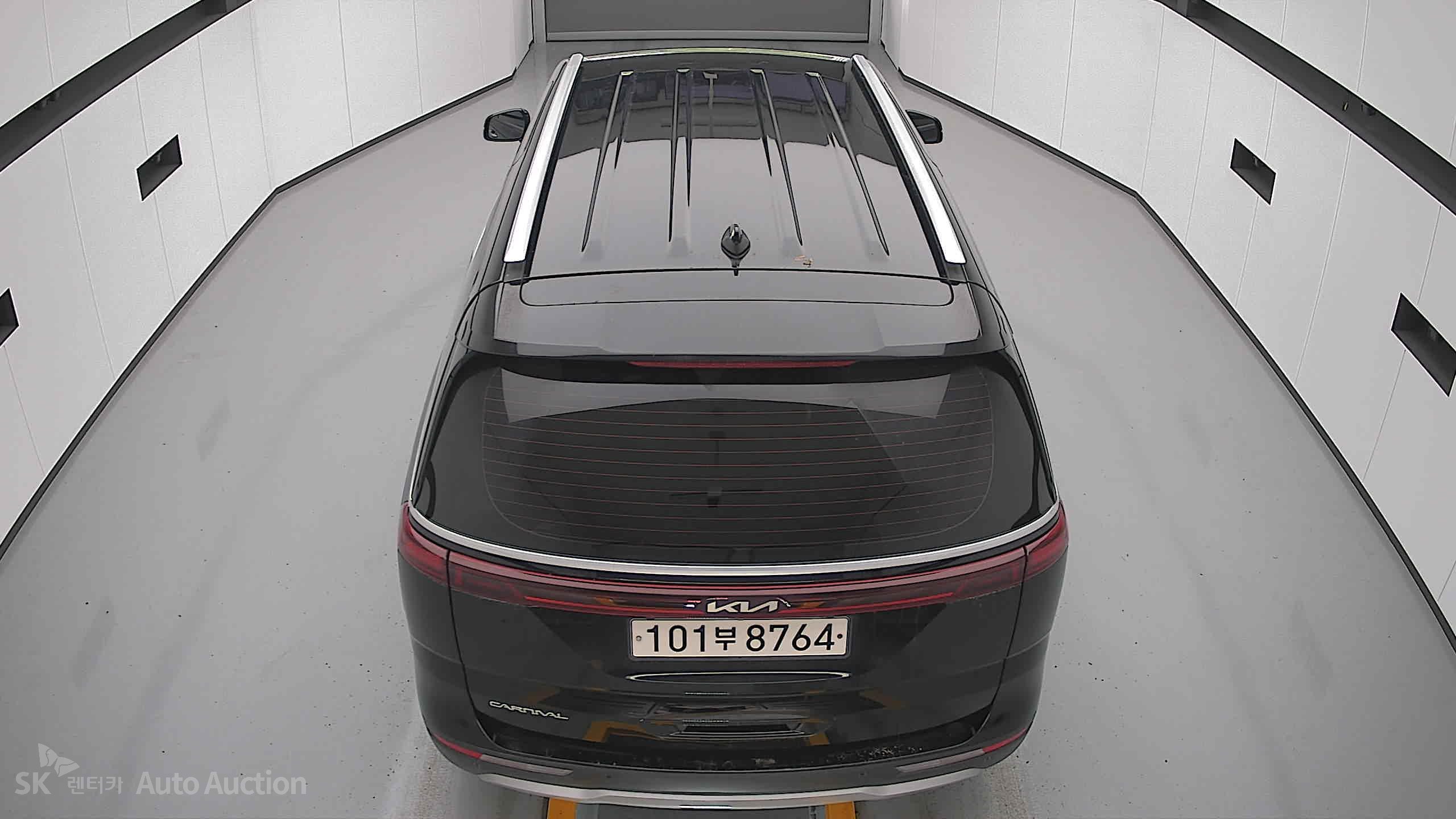 2023 - kia carnival