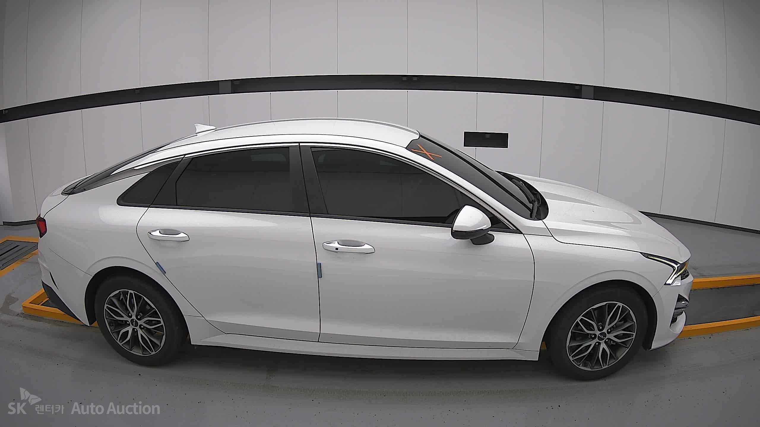 2022 - kia k5