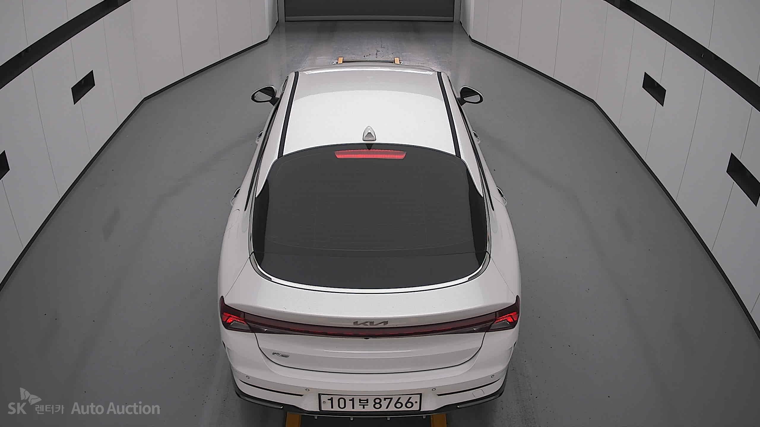 2022 - kia k5