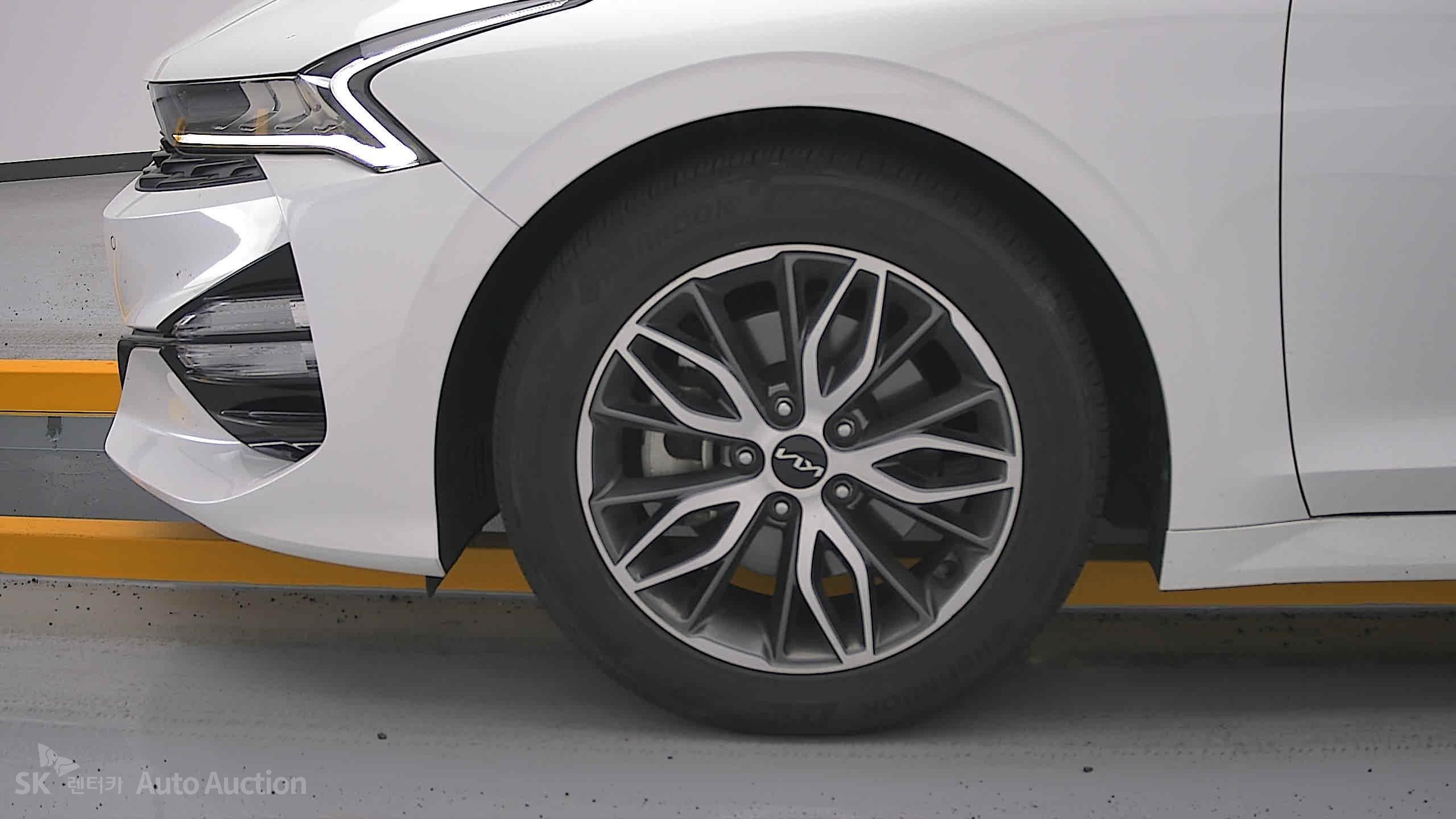 2022 - kia k5