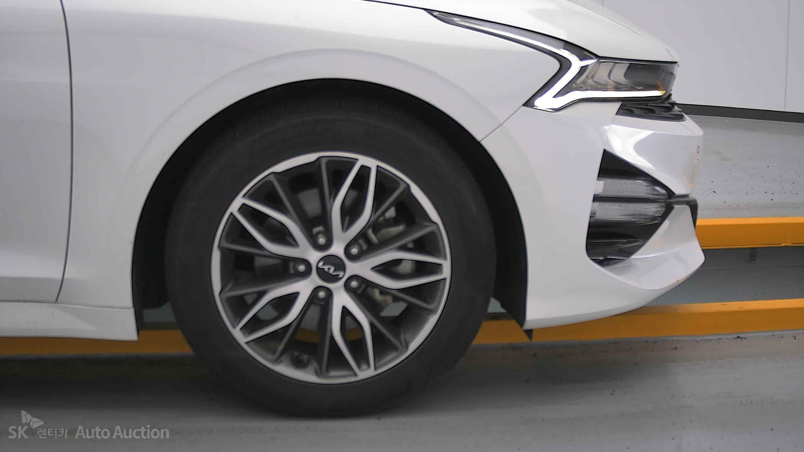 2022 - kia k5