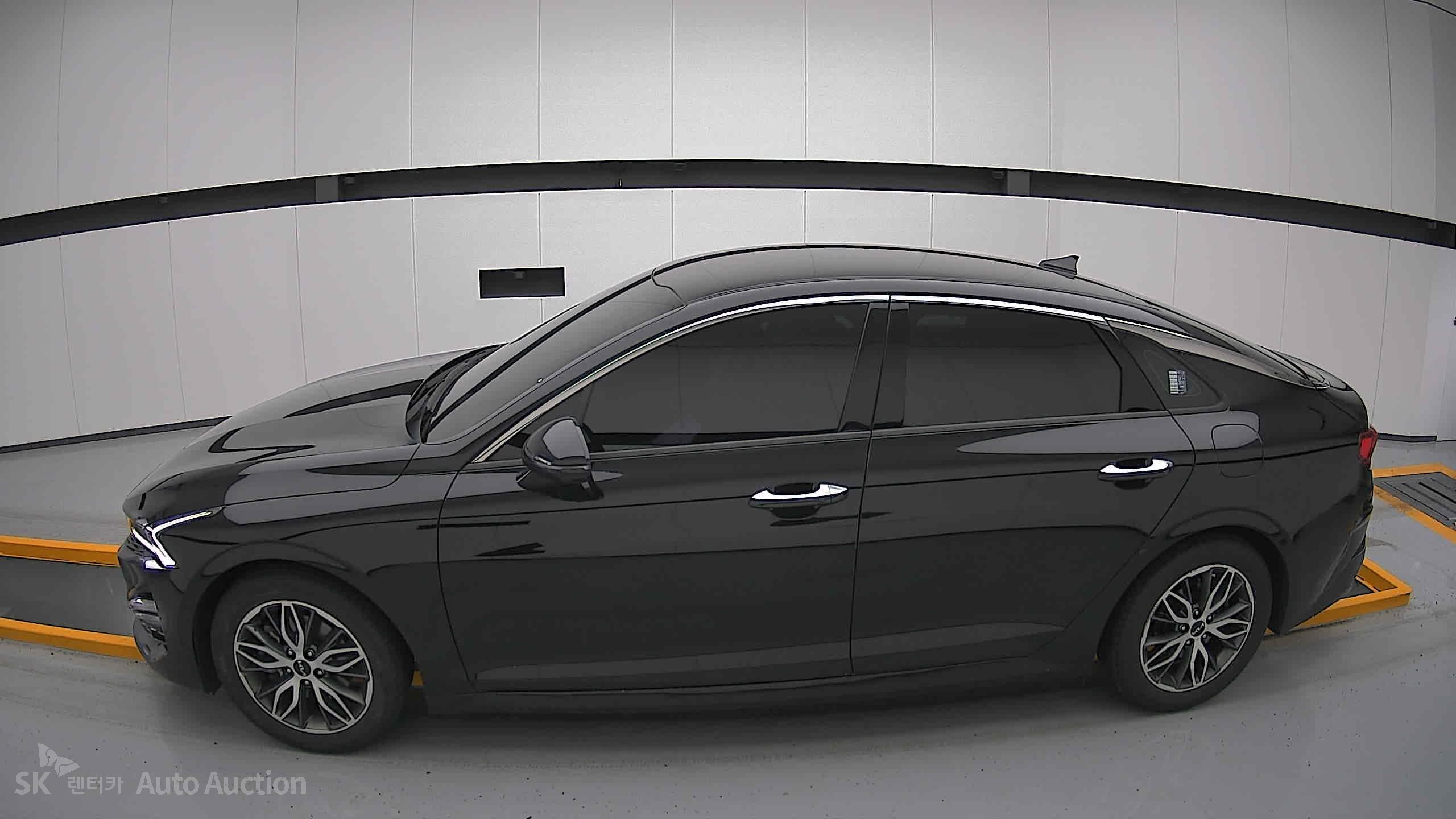 2023 - kia k5