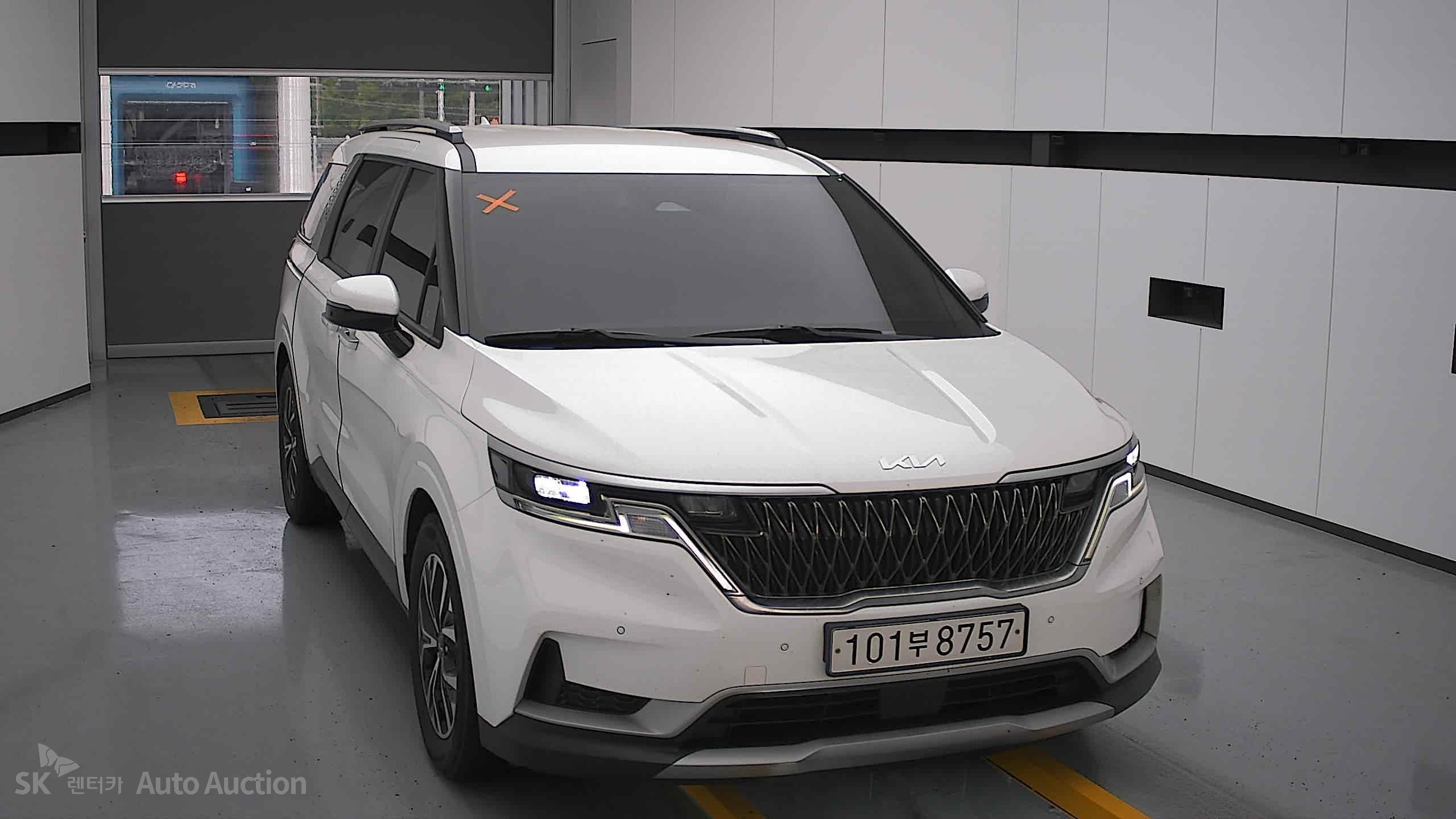2023 - kia carnival