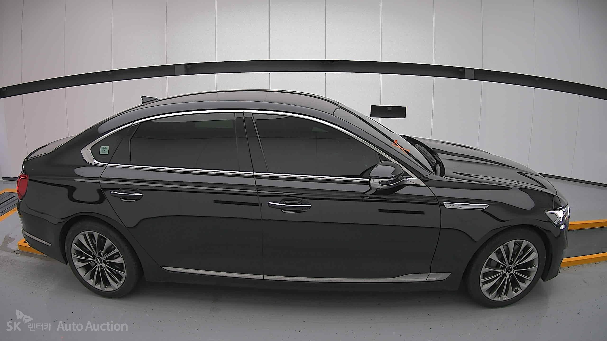 2022 - kia k9