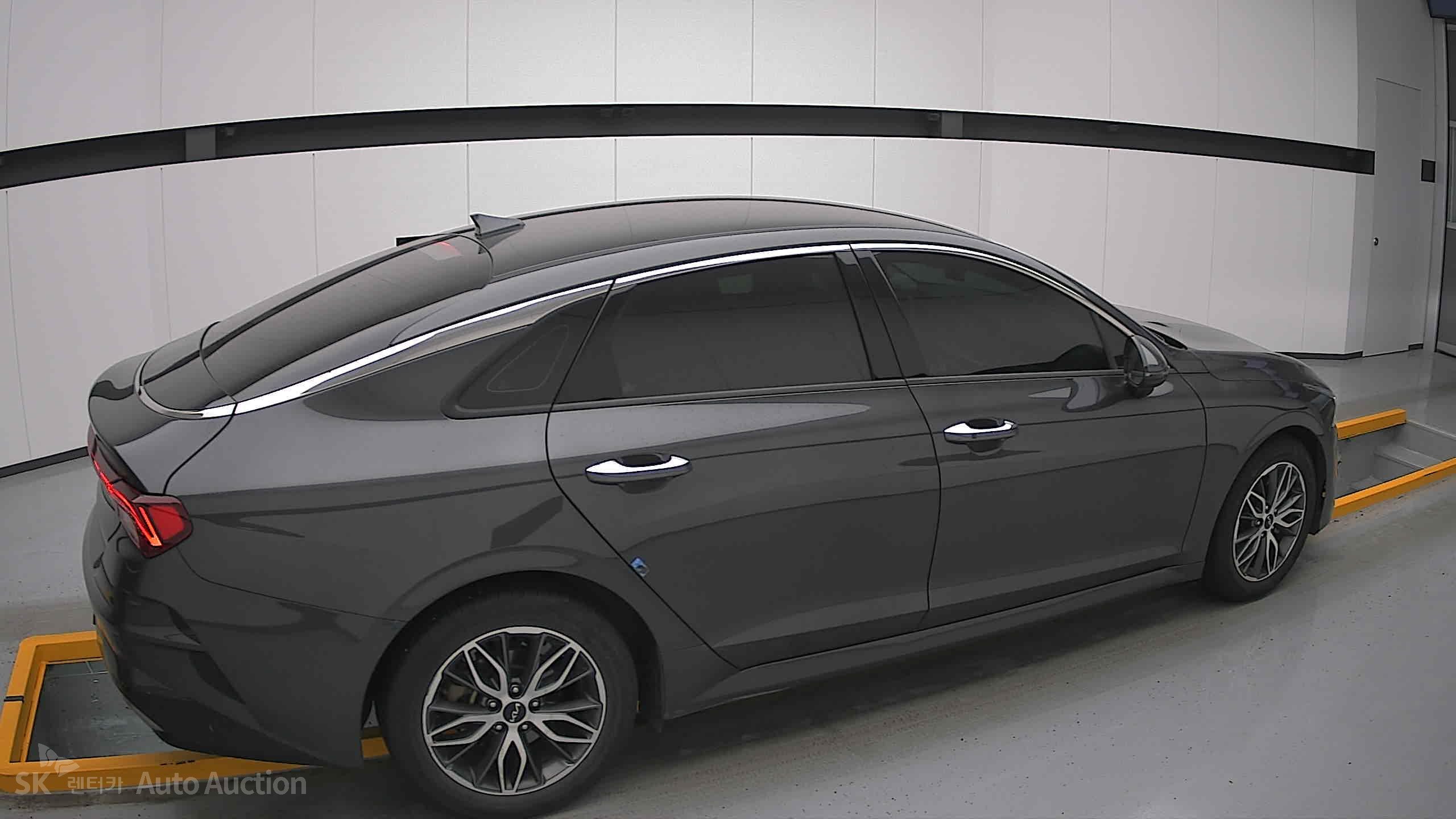 2023 - kia k5