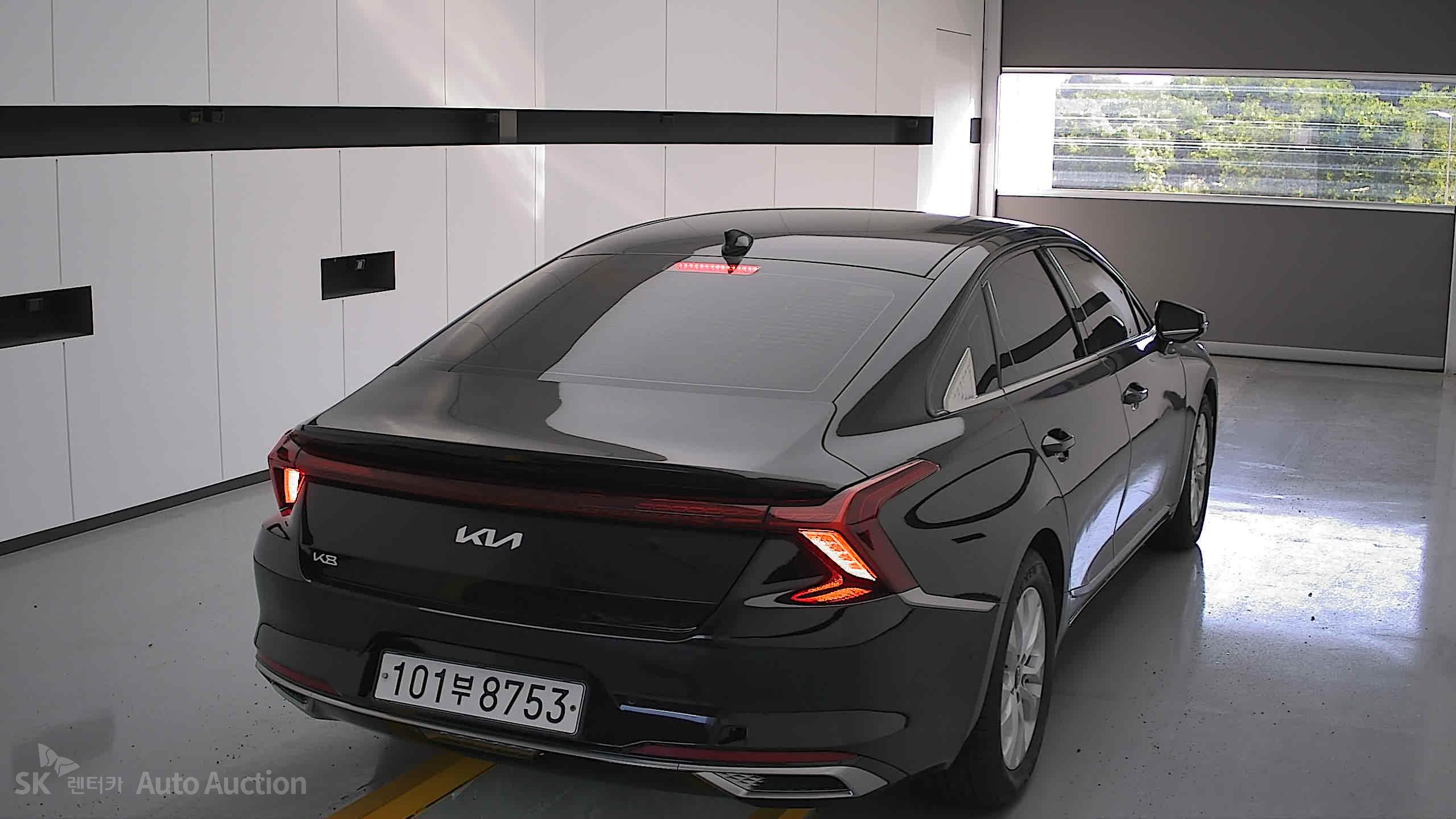 2023 - kia k8