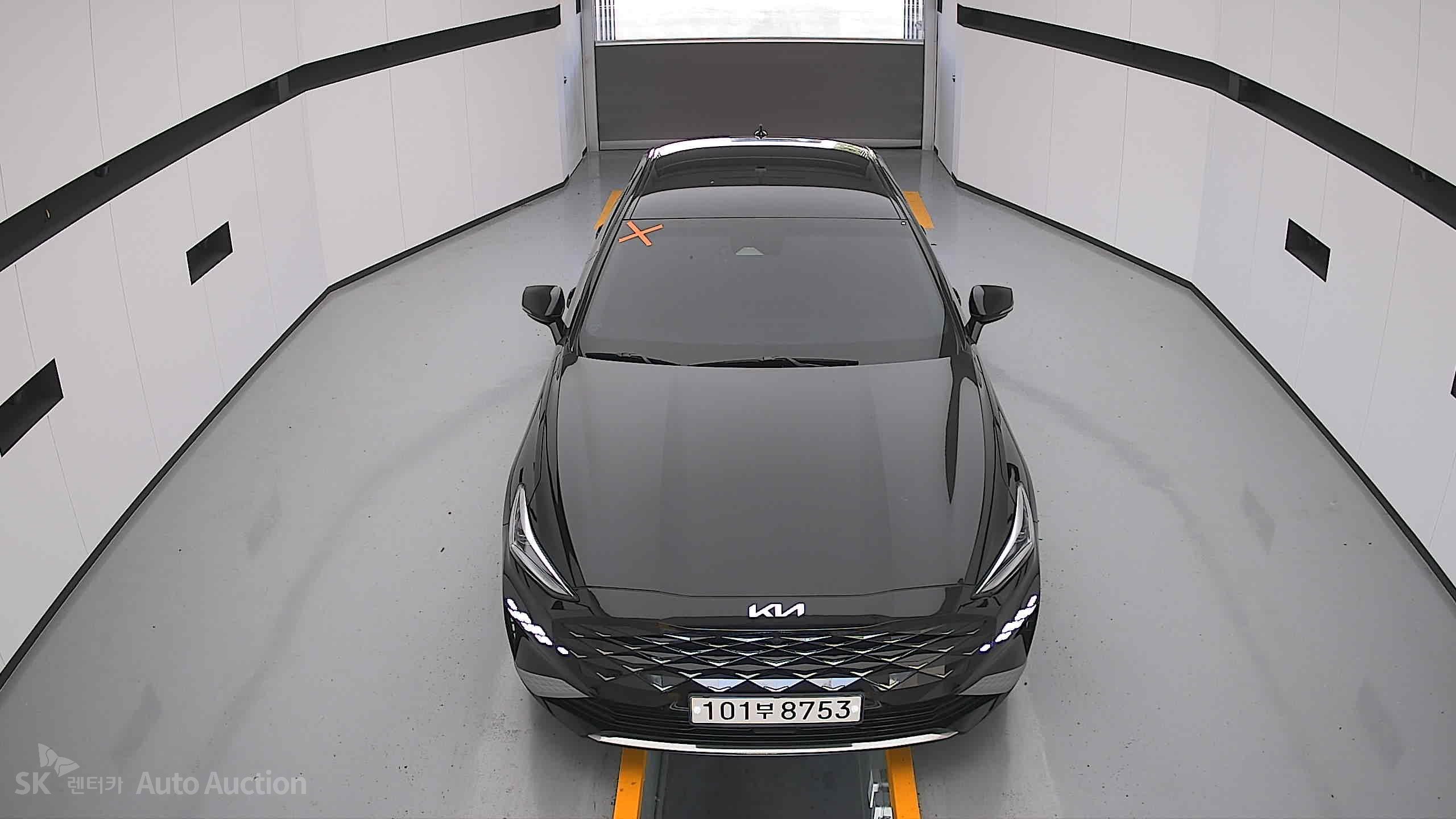 2023 - kia k8