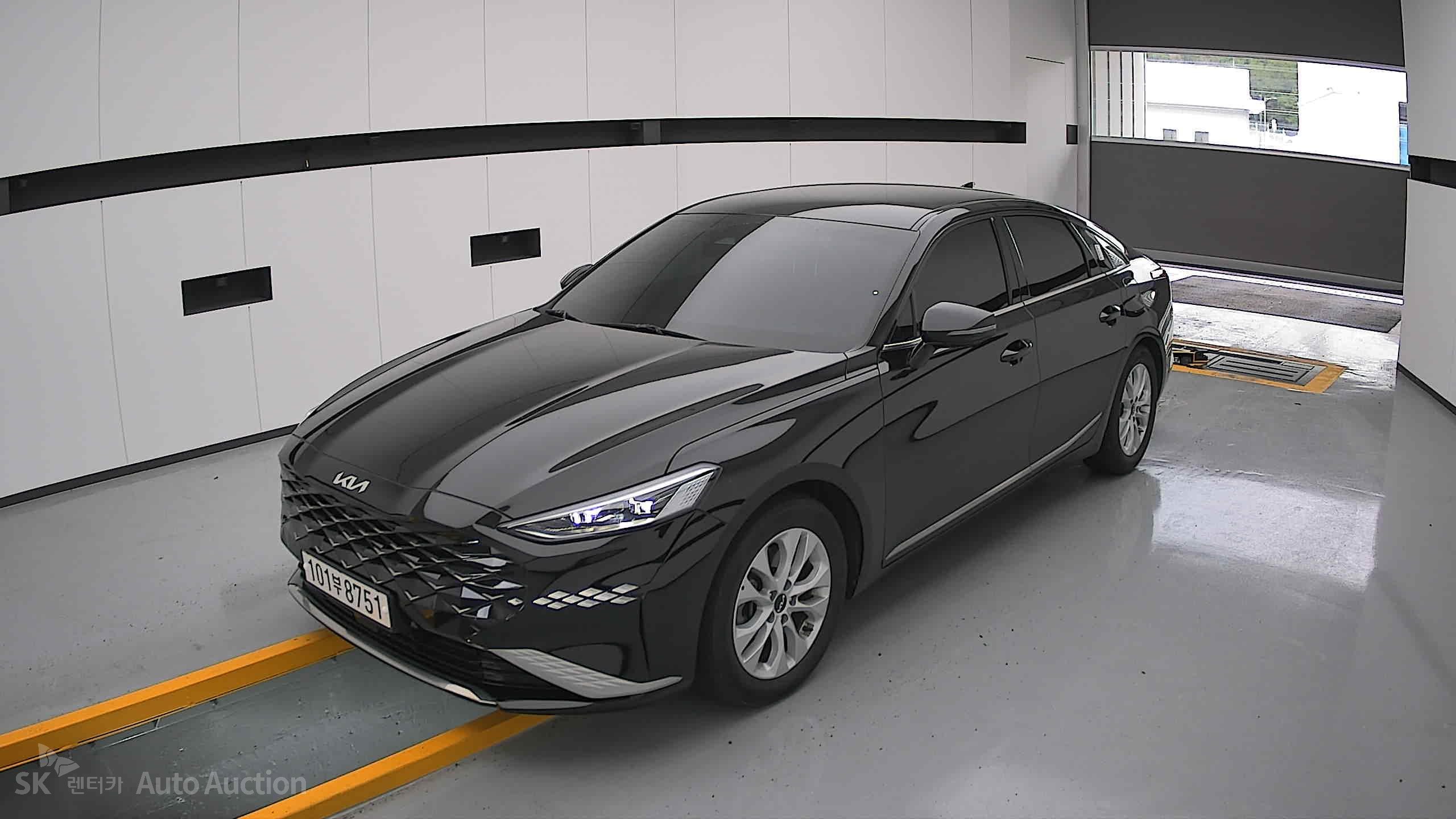 2023 - kia k8