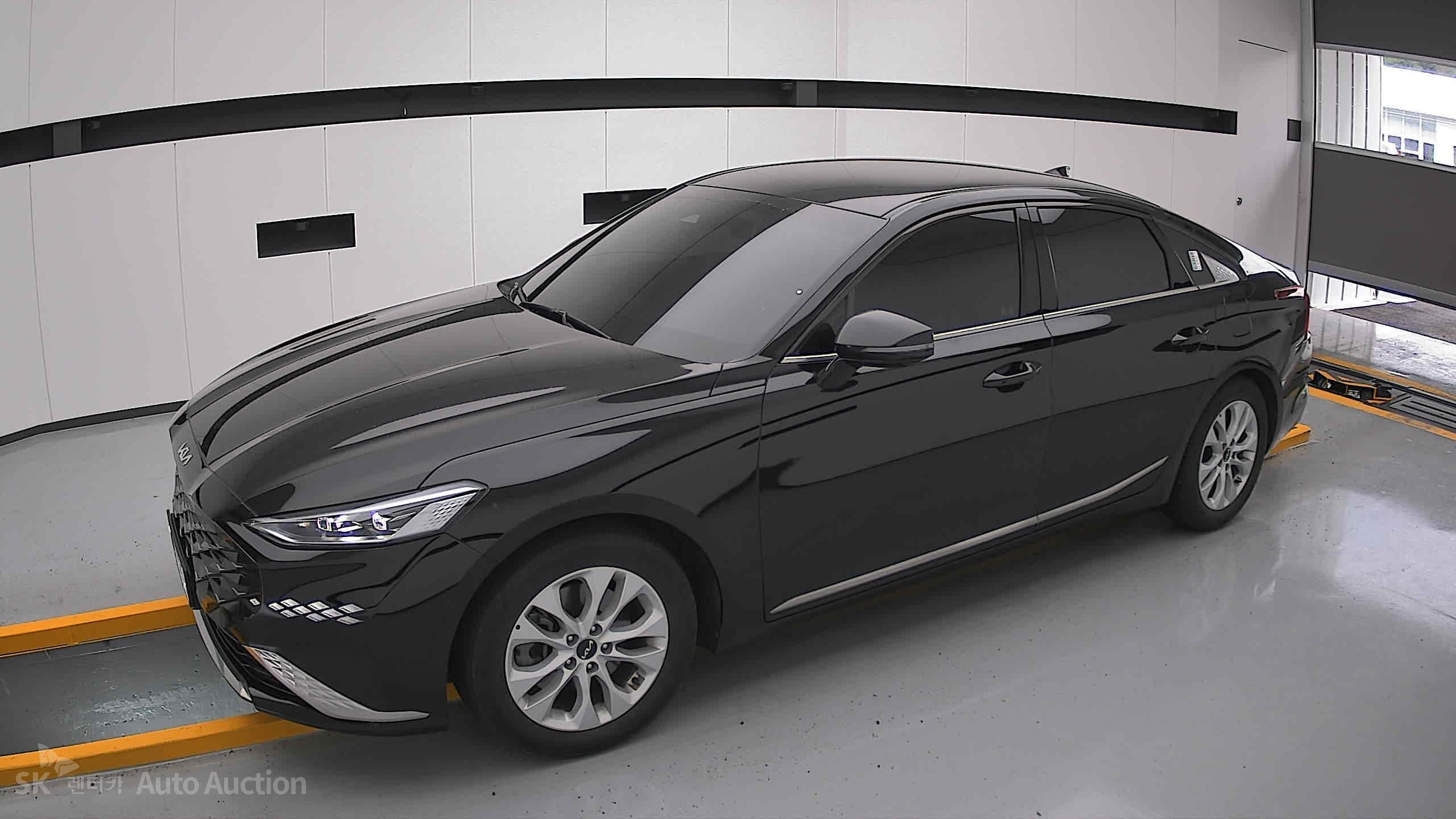 2023 - kia k8