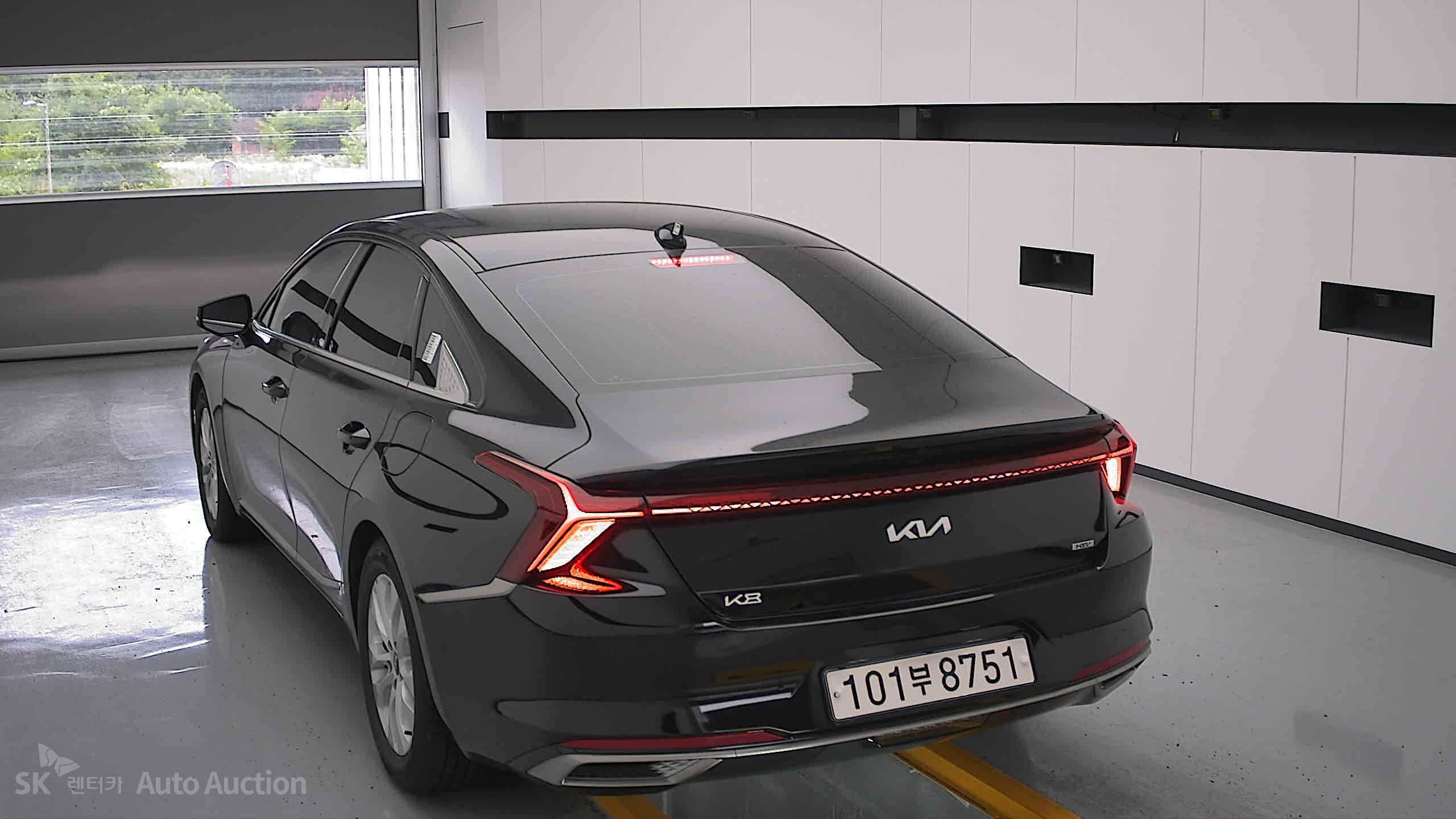 2023 - kia k8