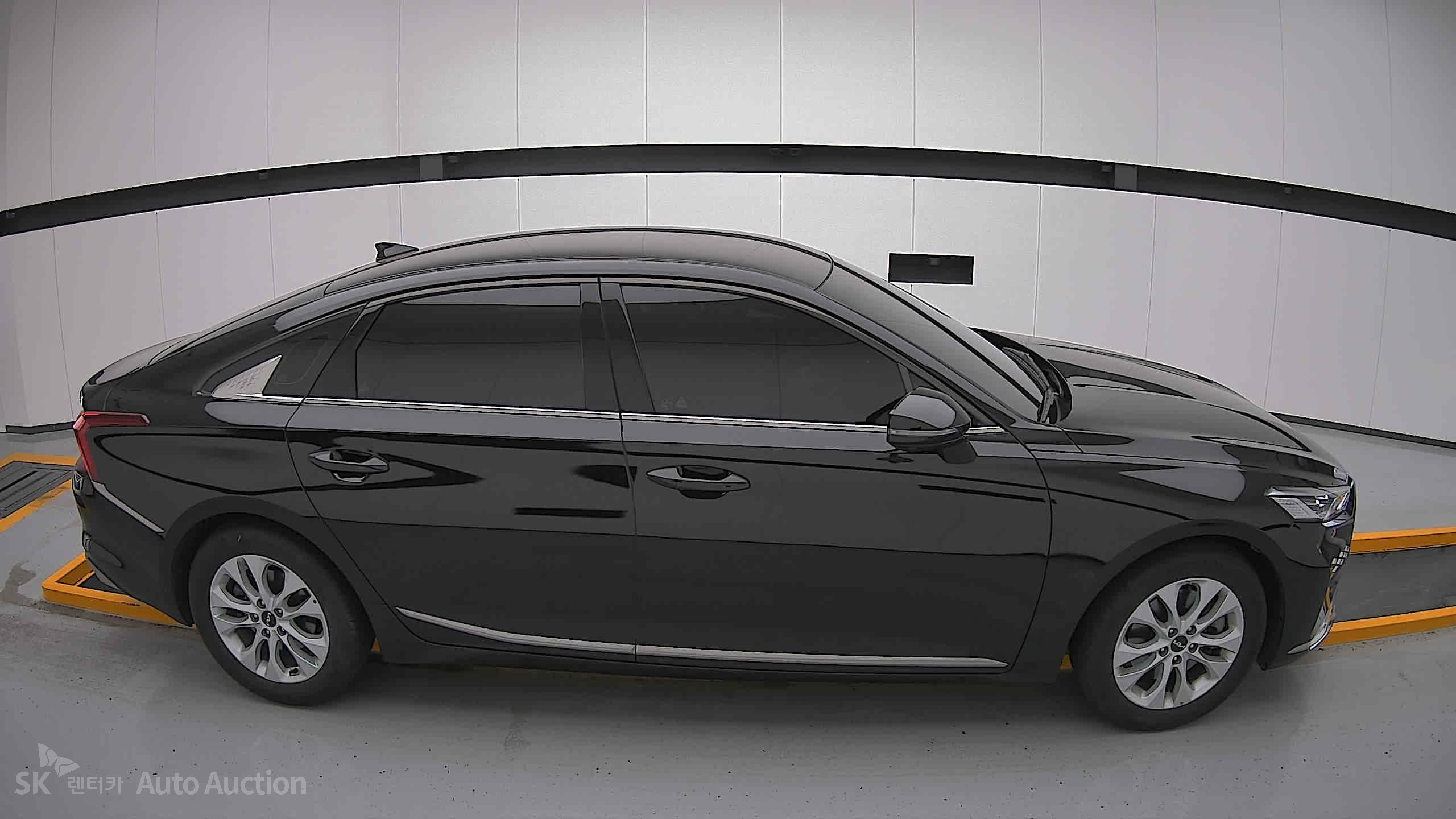 2023 - kia k8