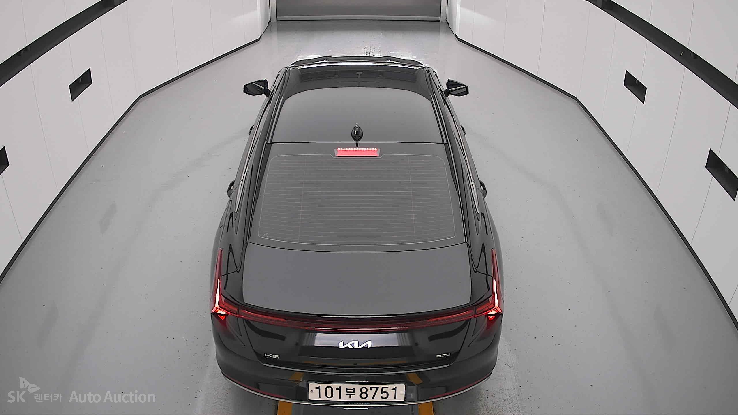 2023 - kia k8