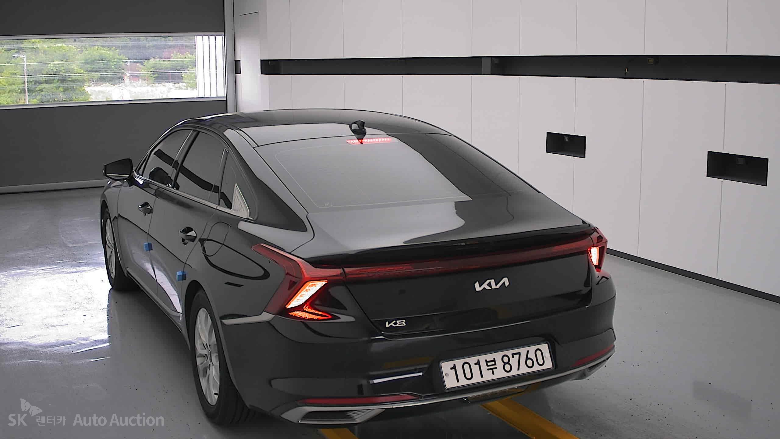 2023 - kia k8