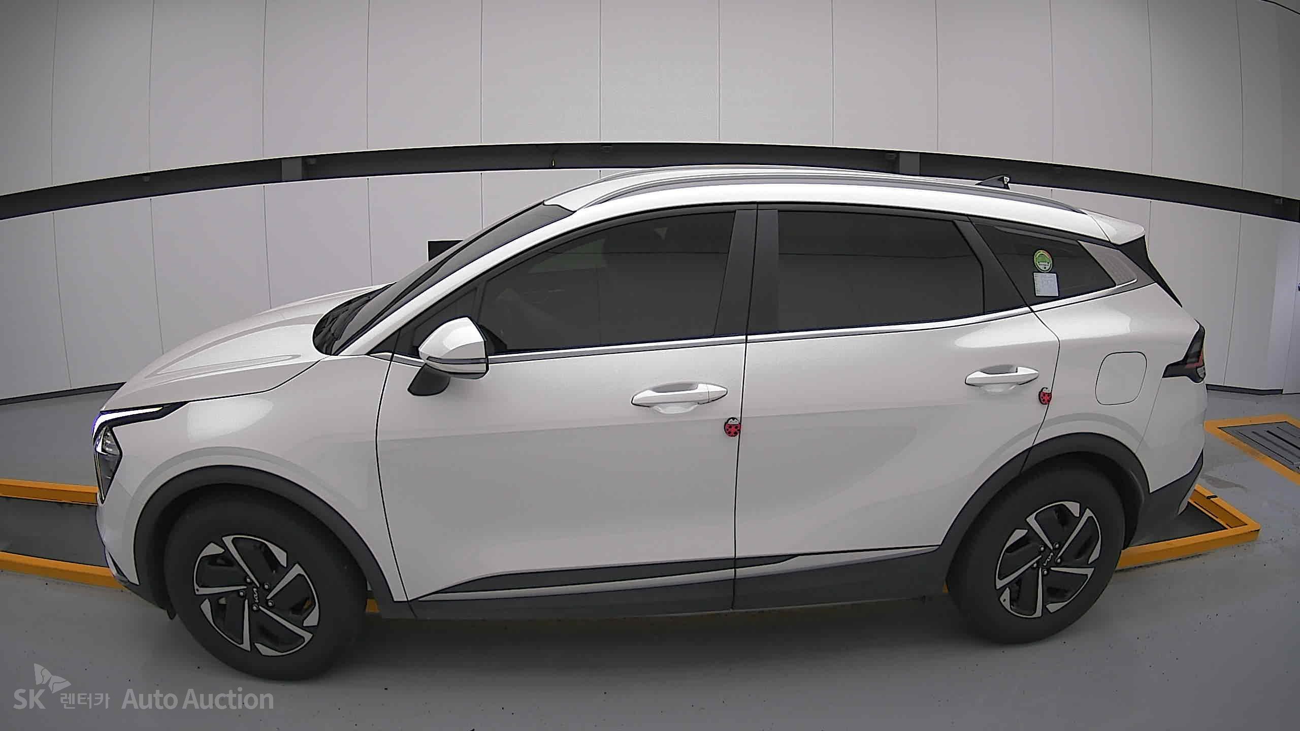 2023 - kia sportage