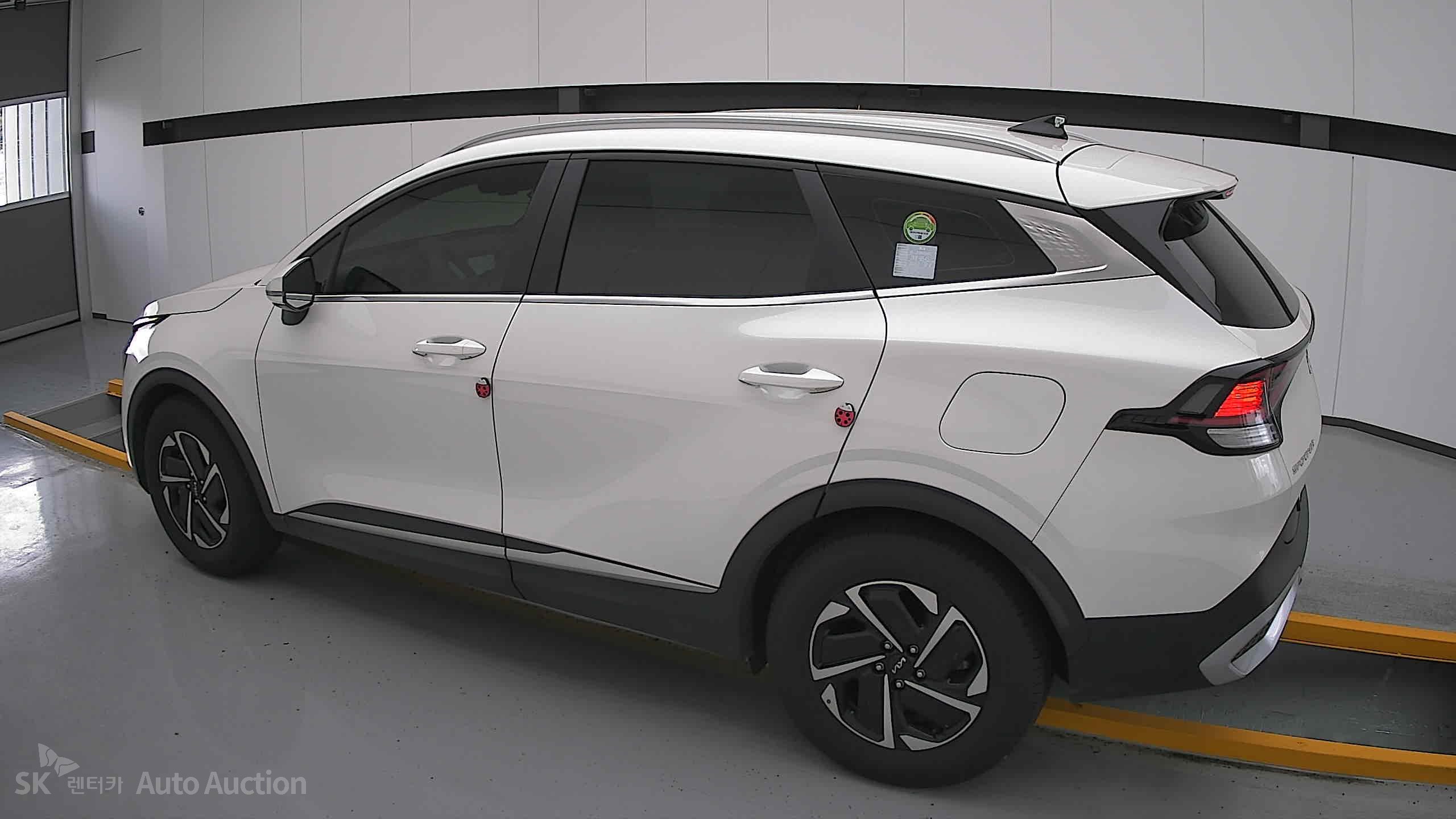 2023 - kia sportage
