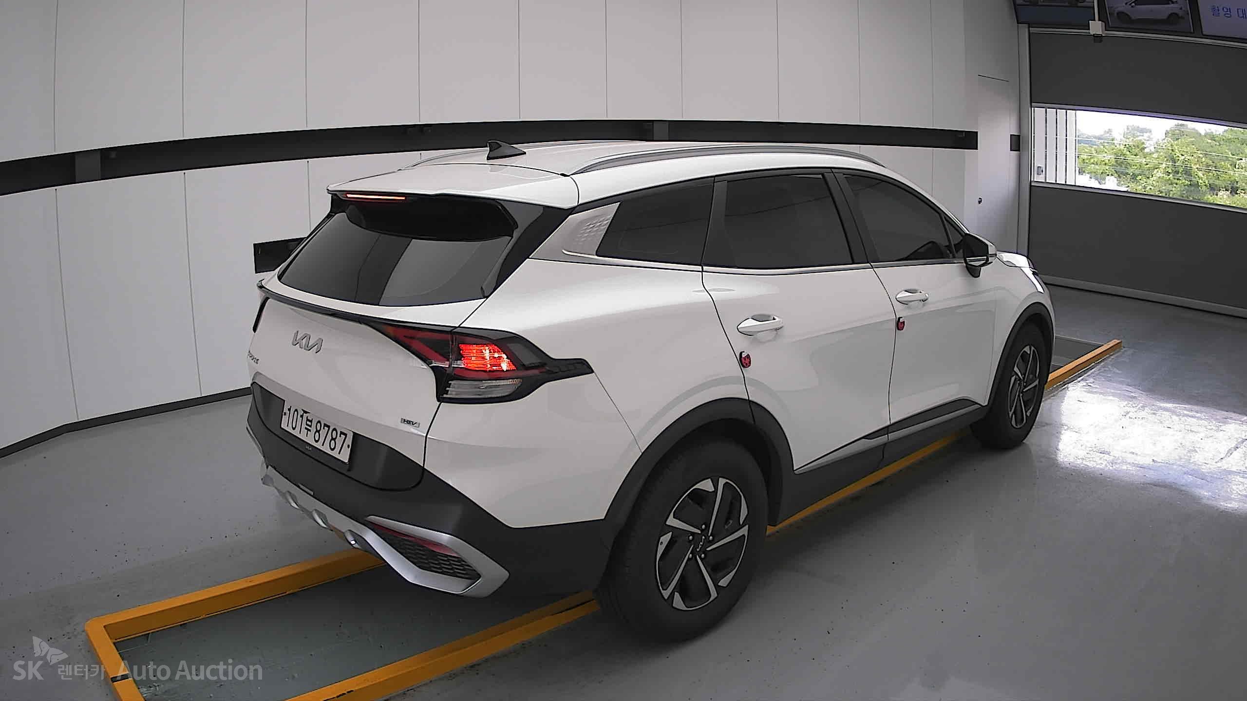 2023 - kia sportage