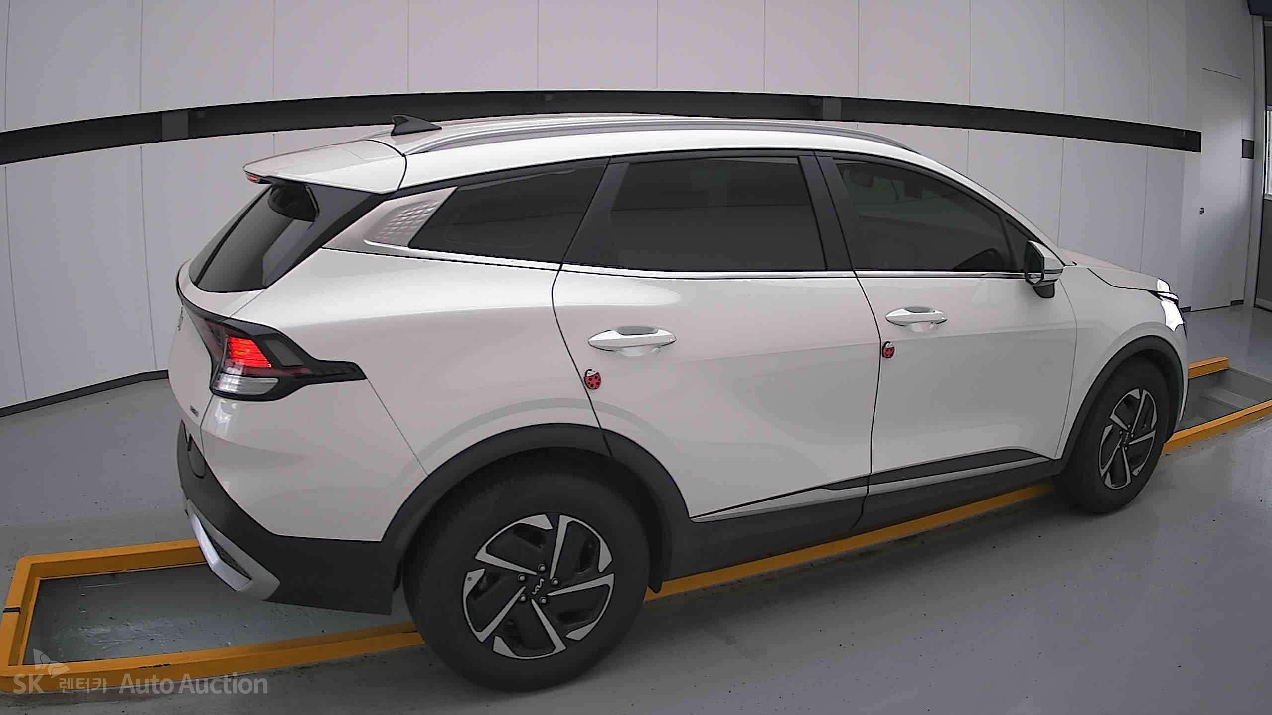 2023 - kia sportage