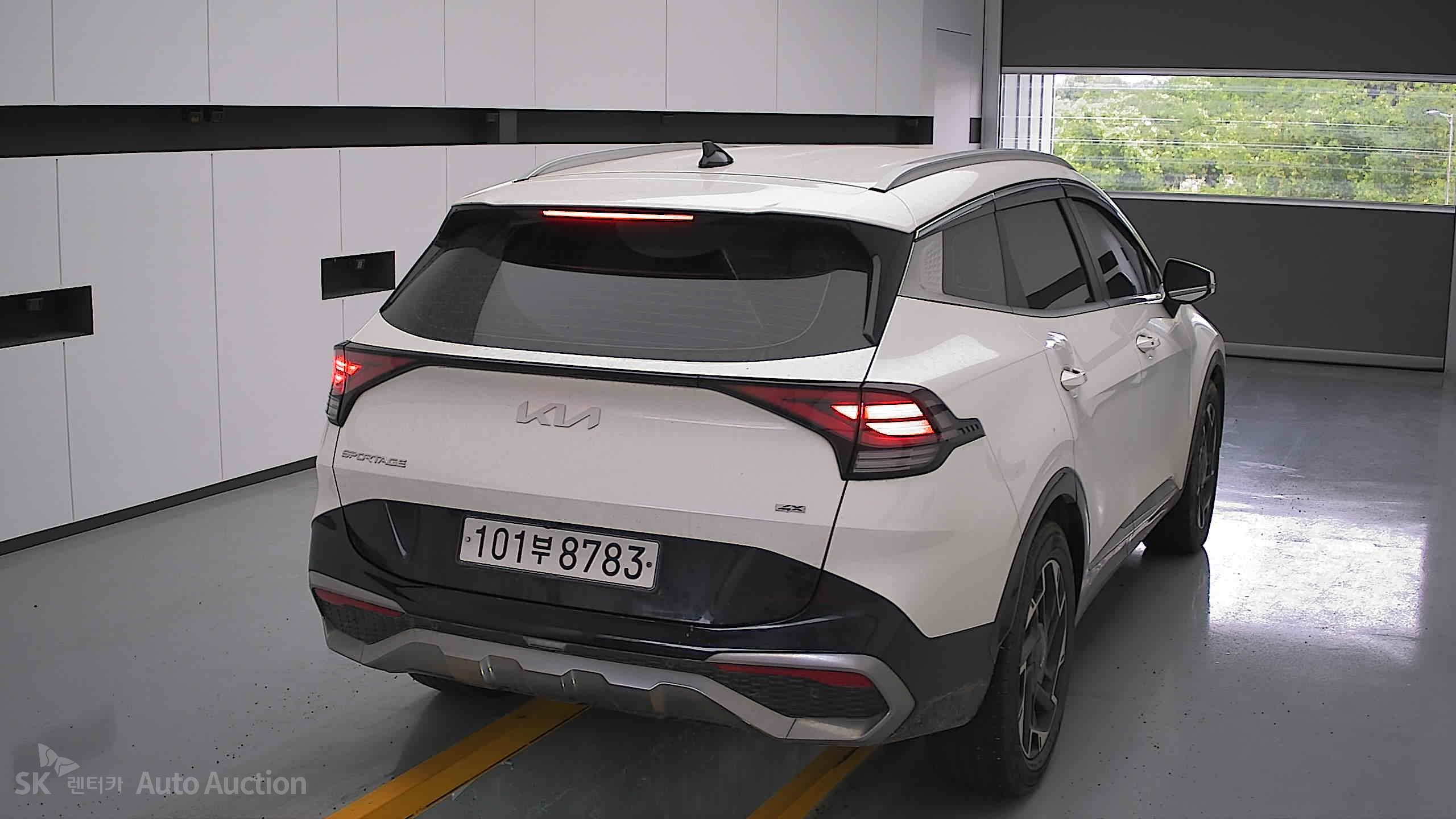 2023 - kia sportage