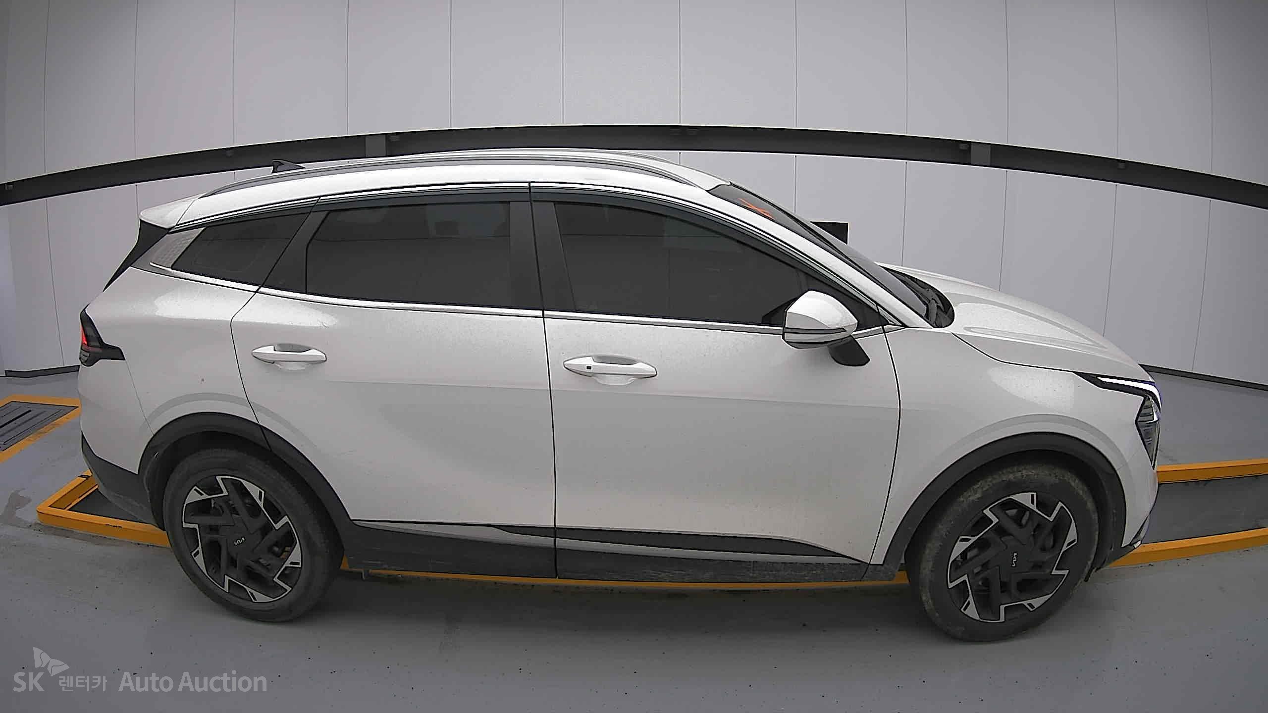 2023 - kia sportage