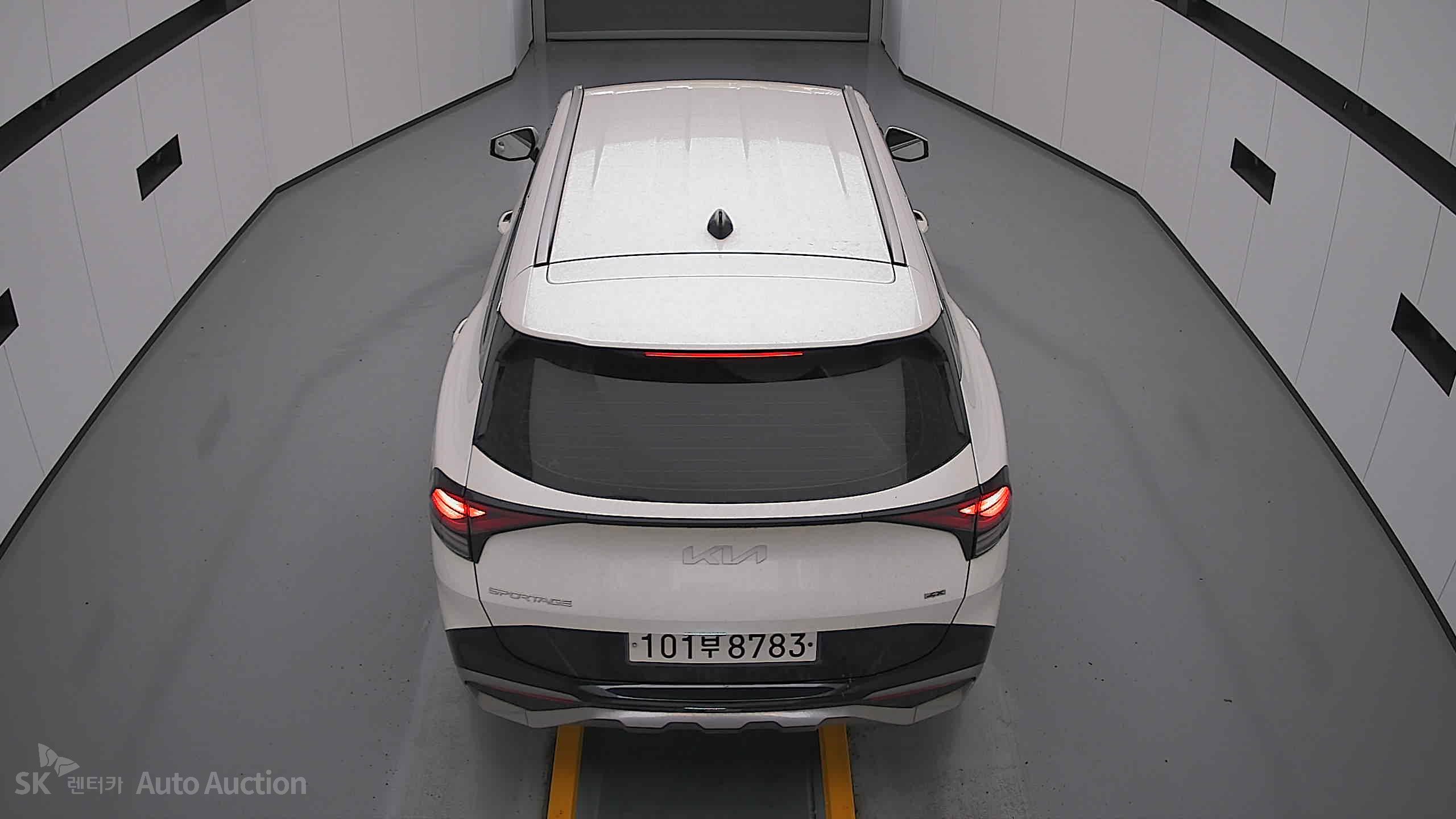 2023 - kia sportage