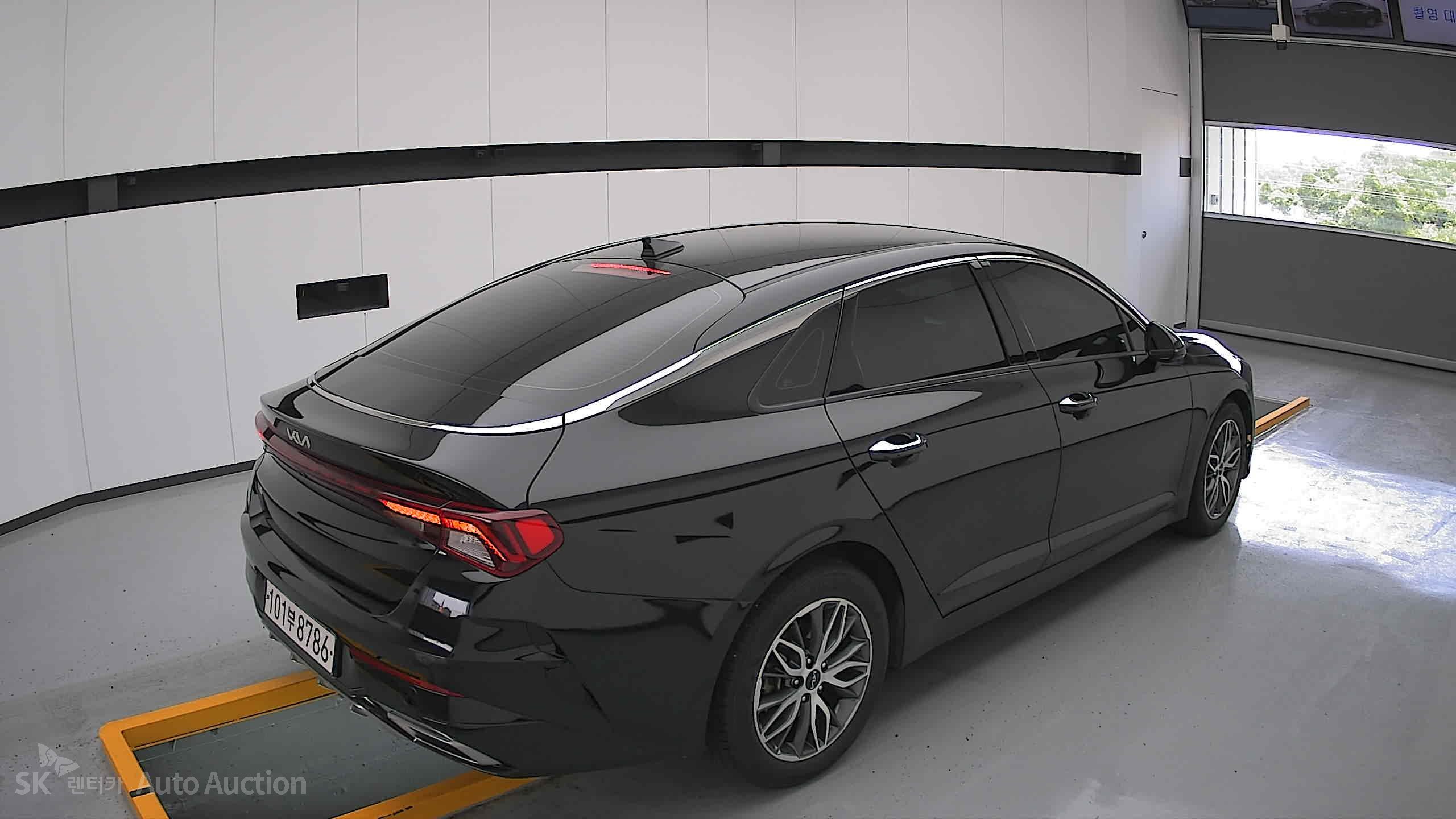 2023 - kia k5