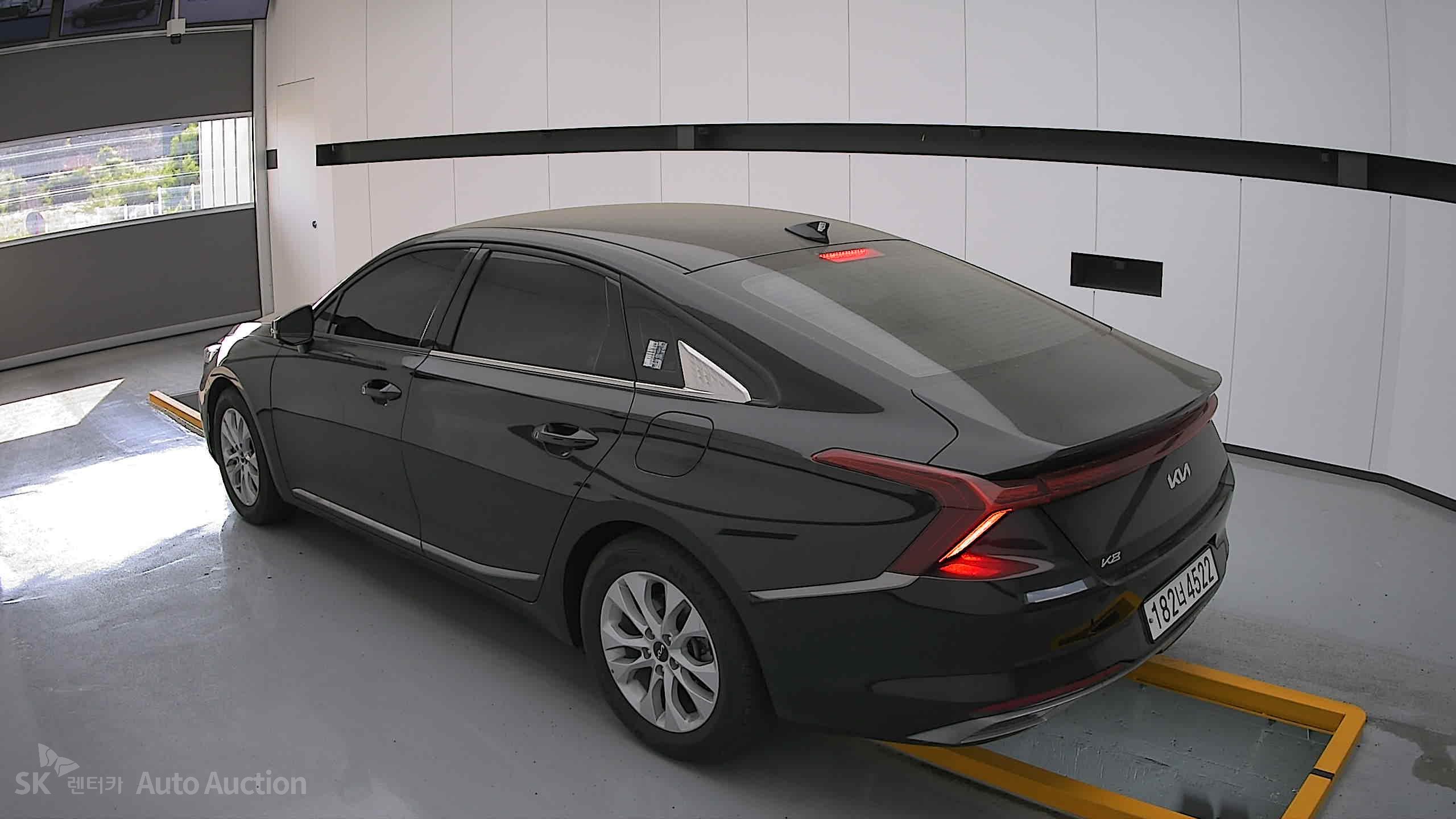 2022 - kia k8