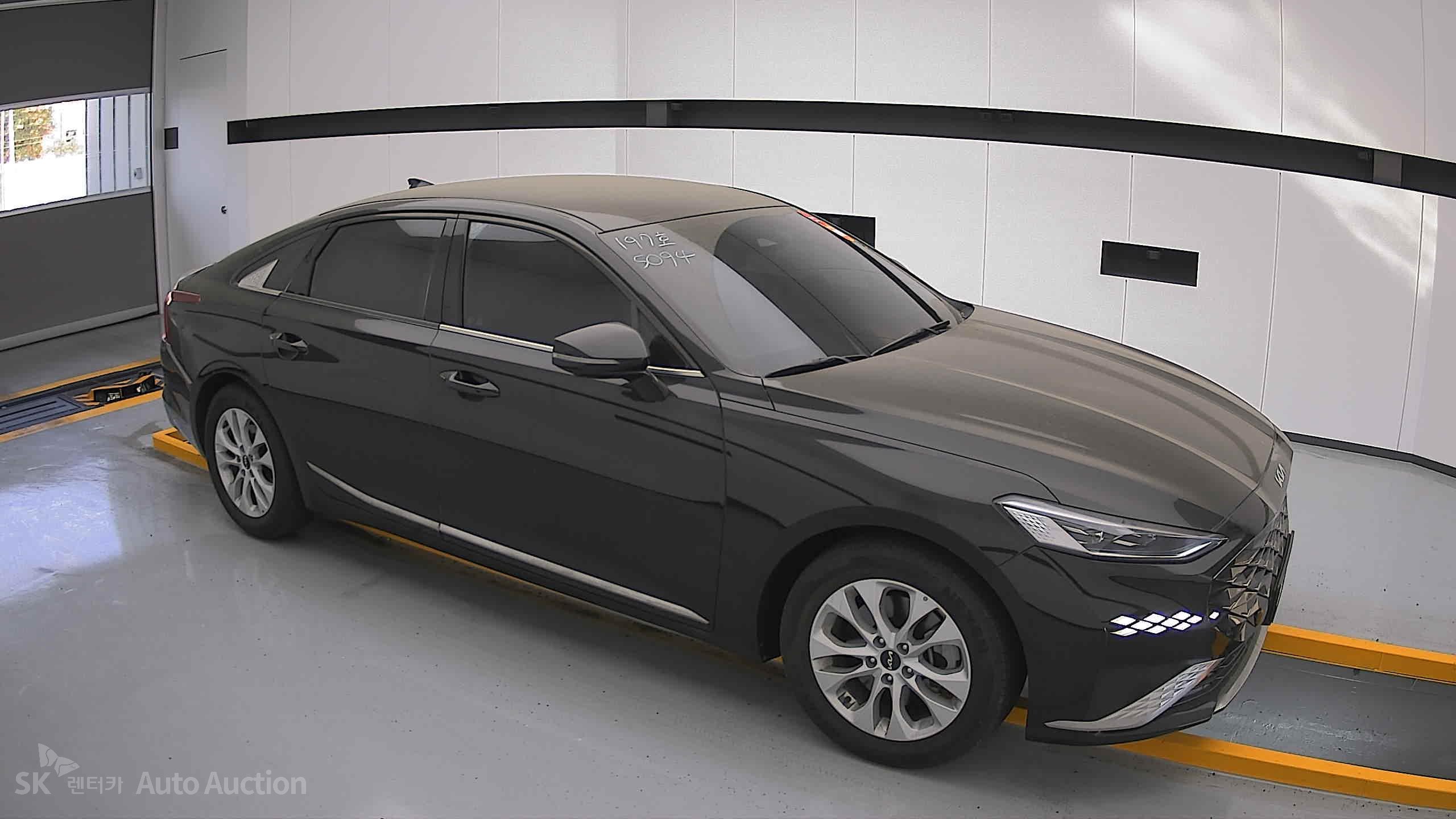2022 - kia k8