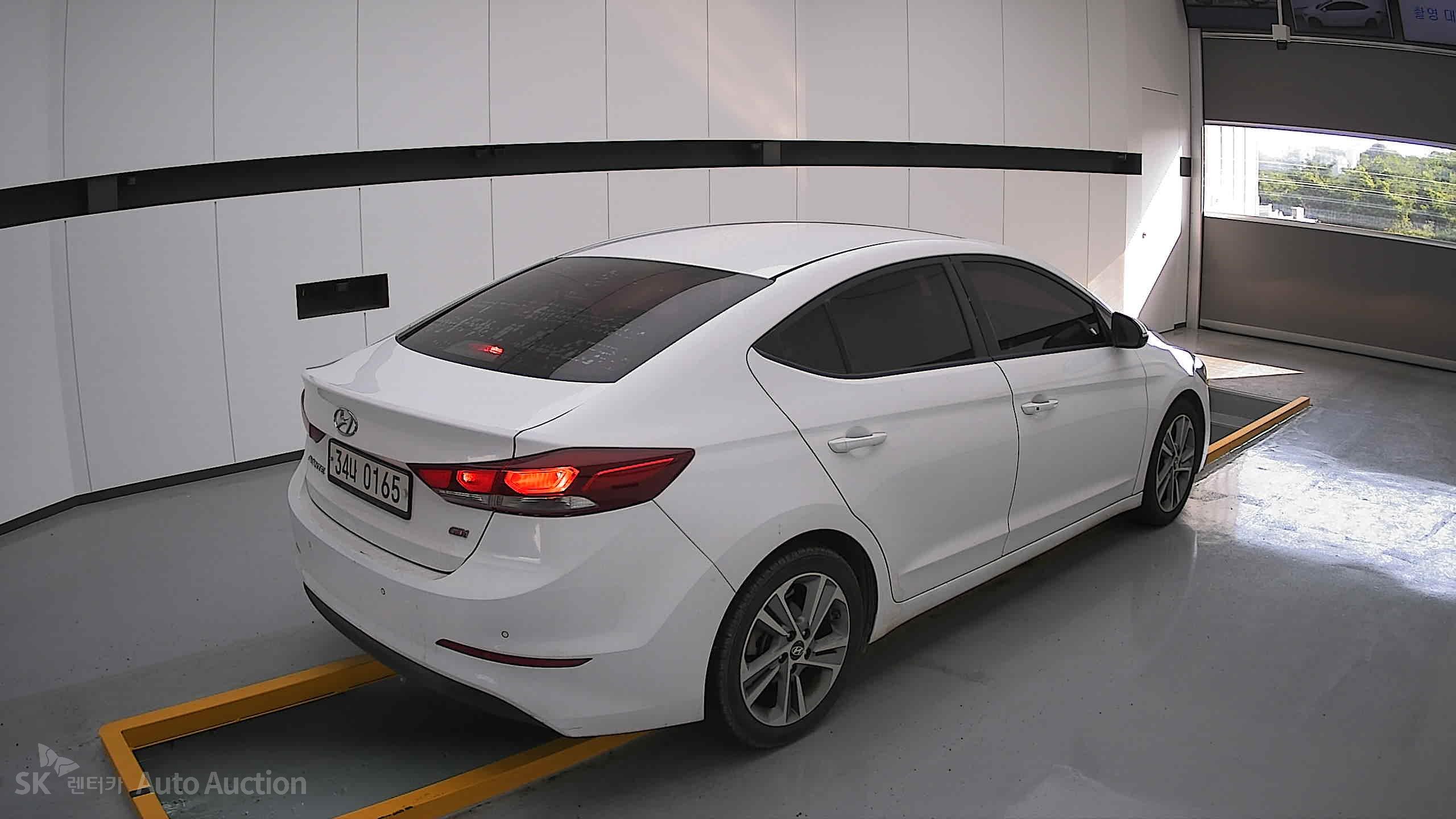 2017 - hyundai avante ad