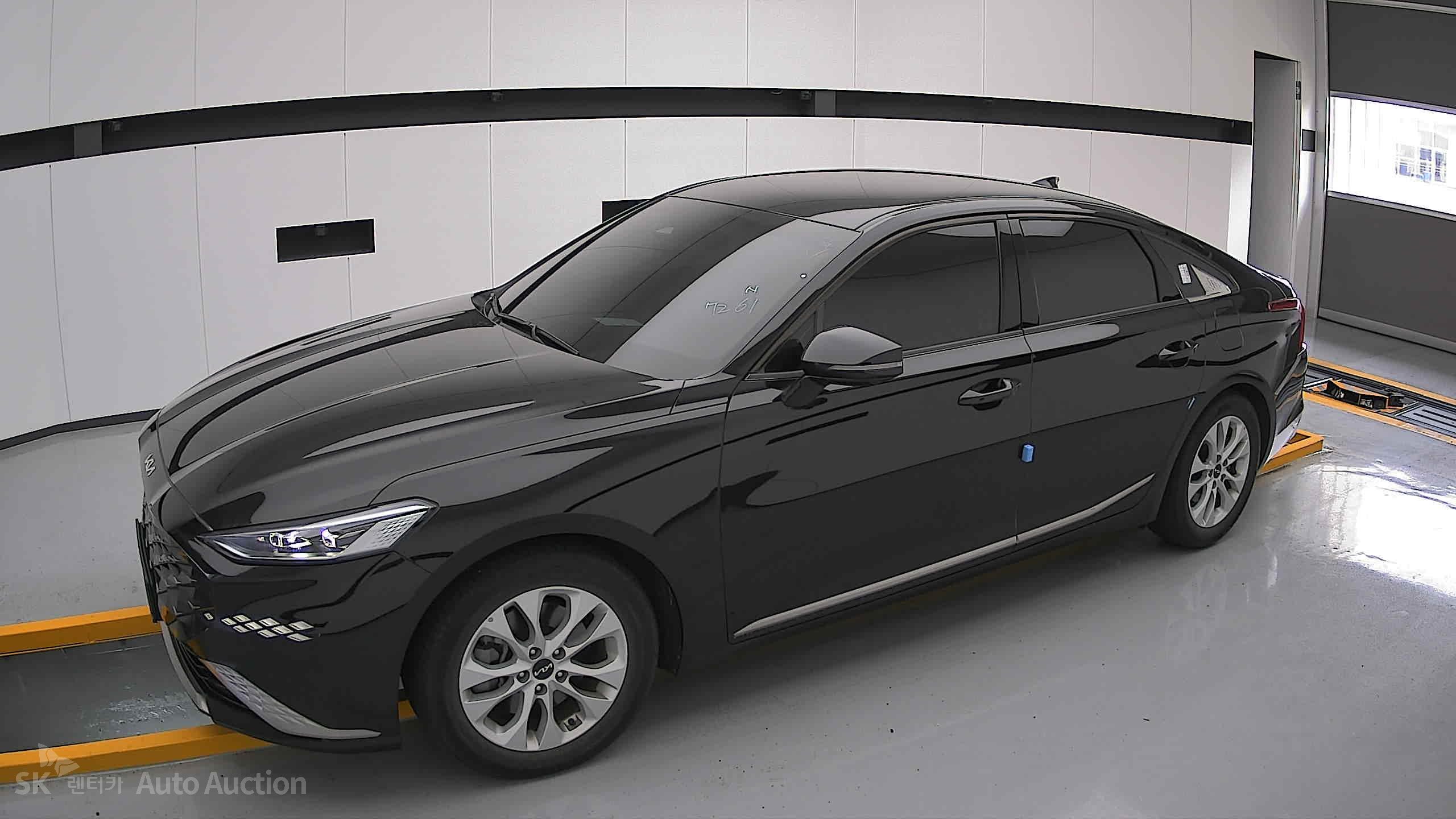 2022 - kia k8