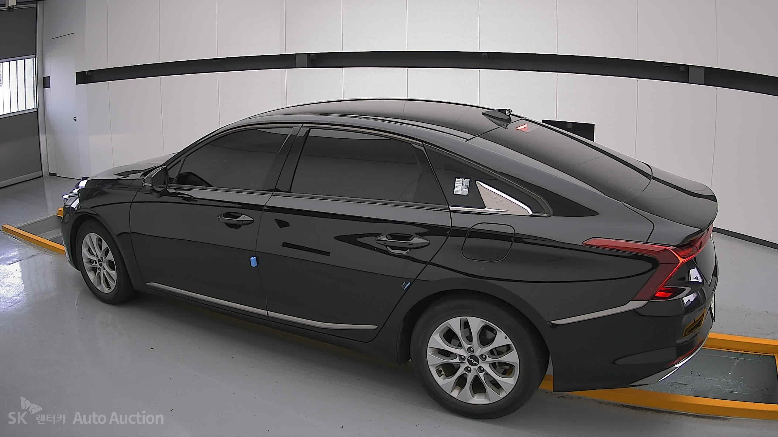 2022 - kia k8