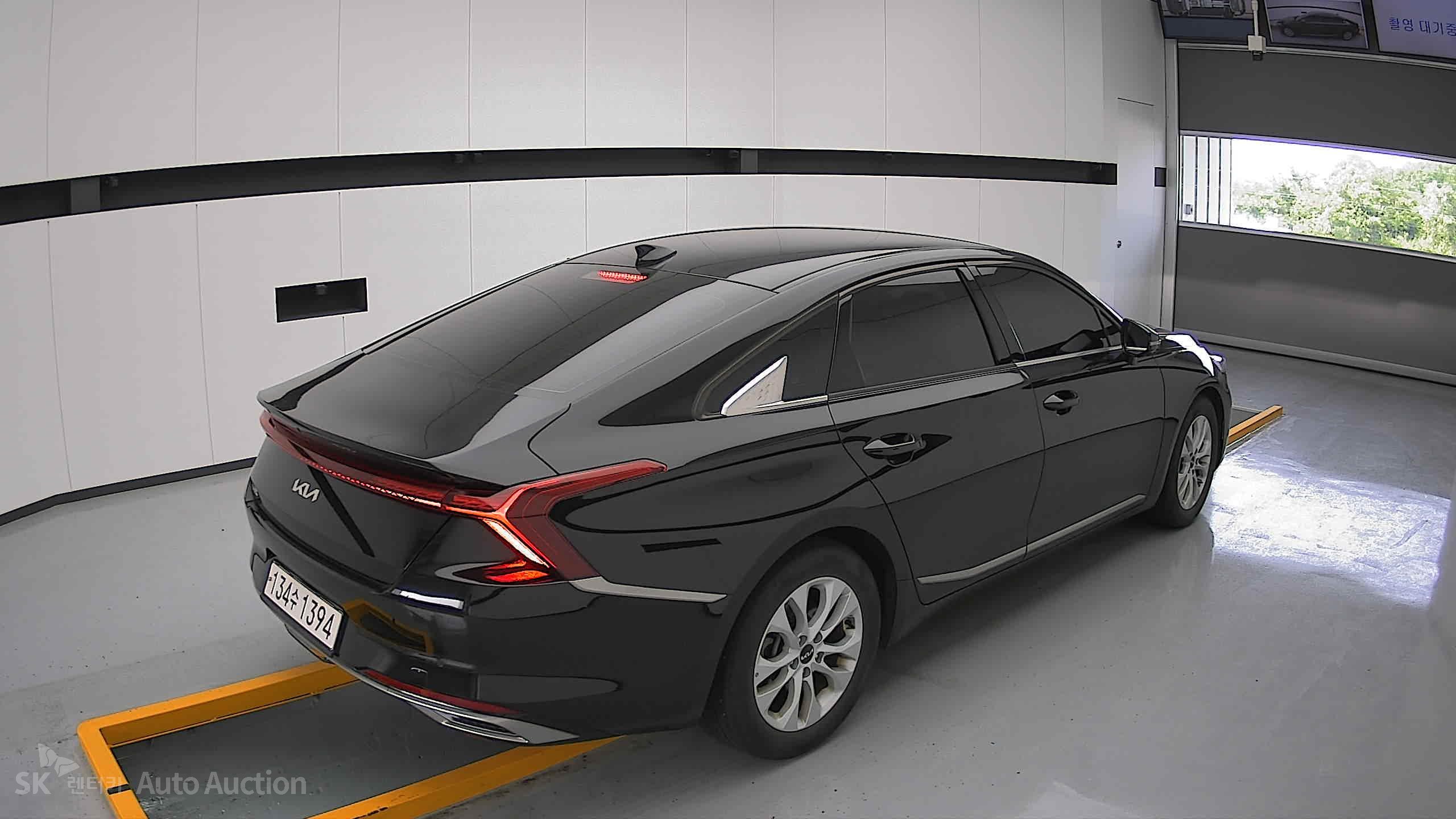 2022 - kia k8