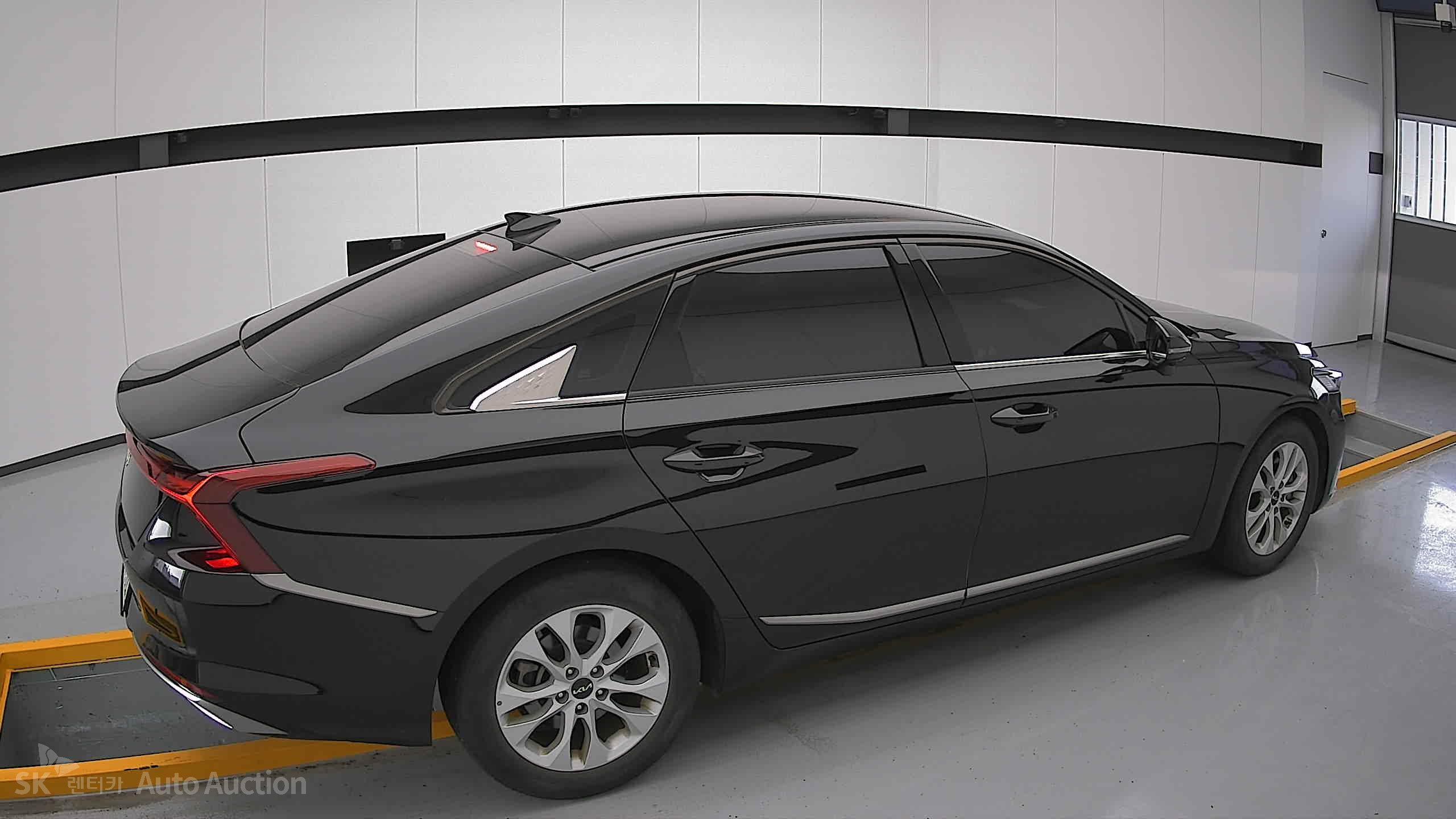 2022 - kia k8