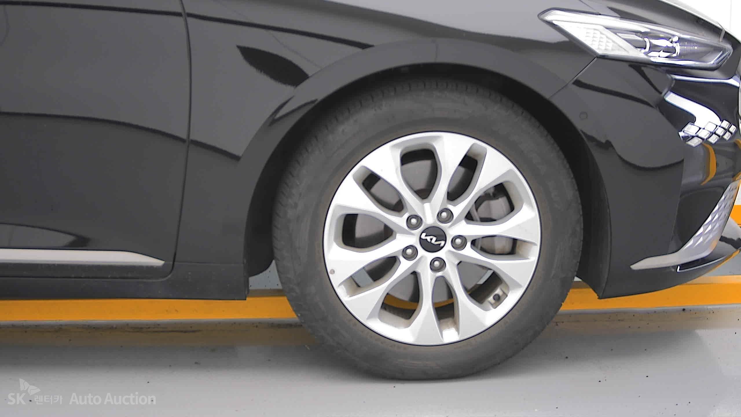 2022 - kia k8