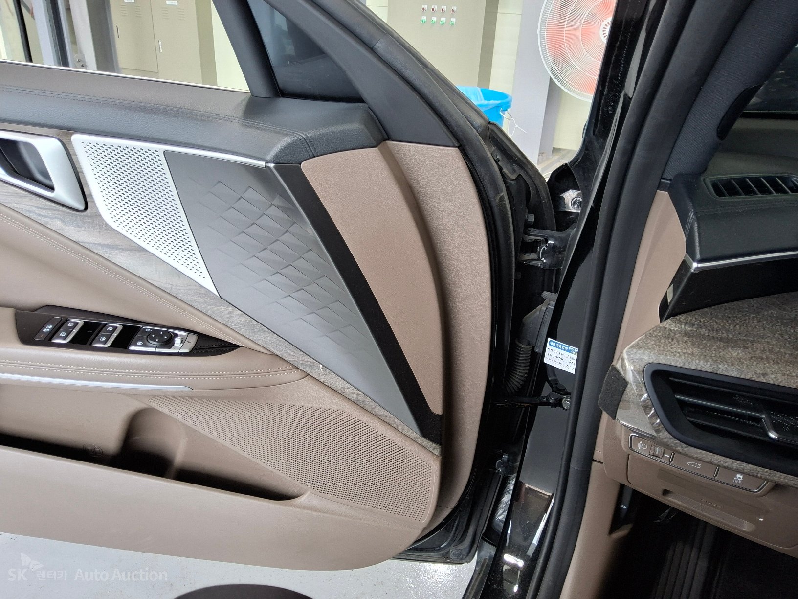 2022 - kia k8