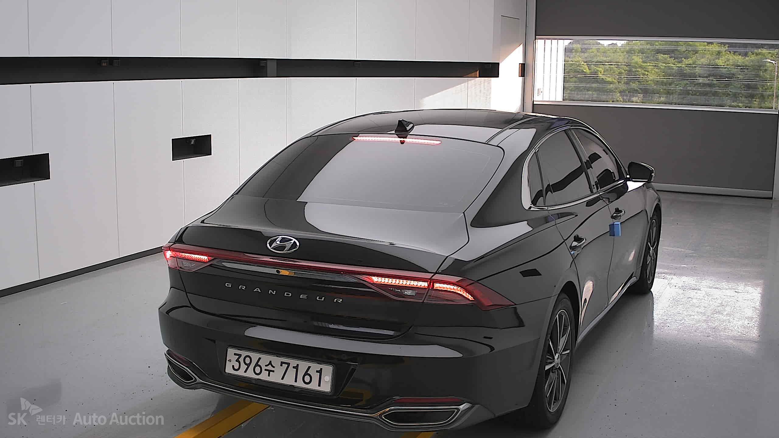 2022 - hyundai grandeur