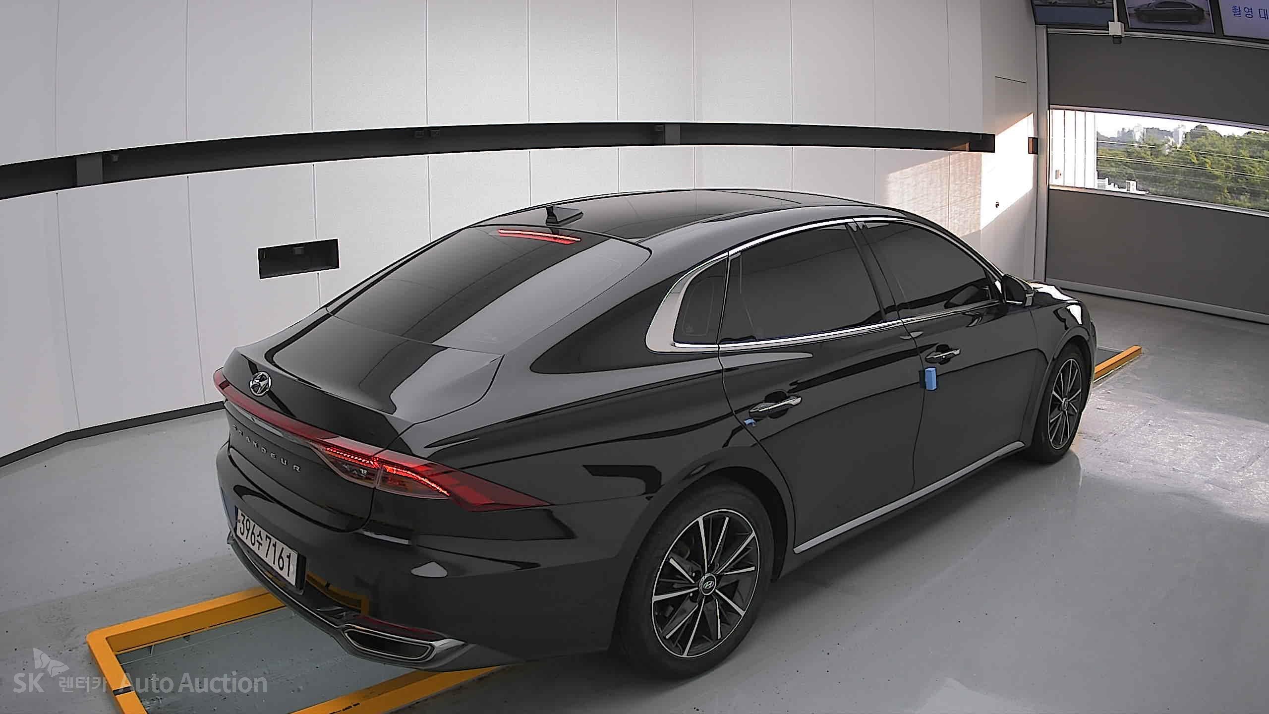 2022 - hyundai grandeur
