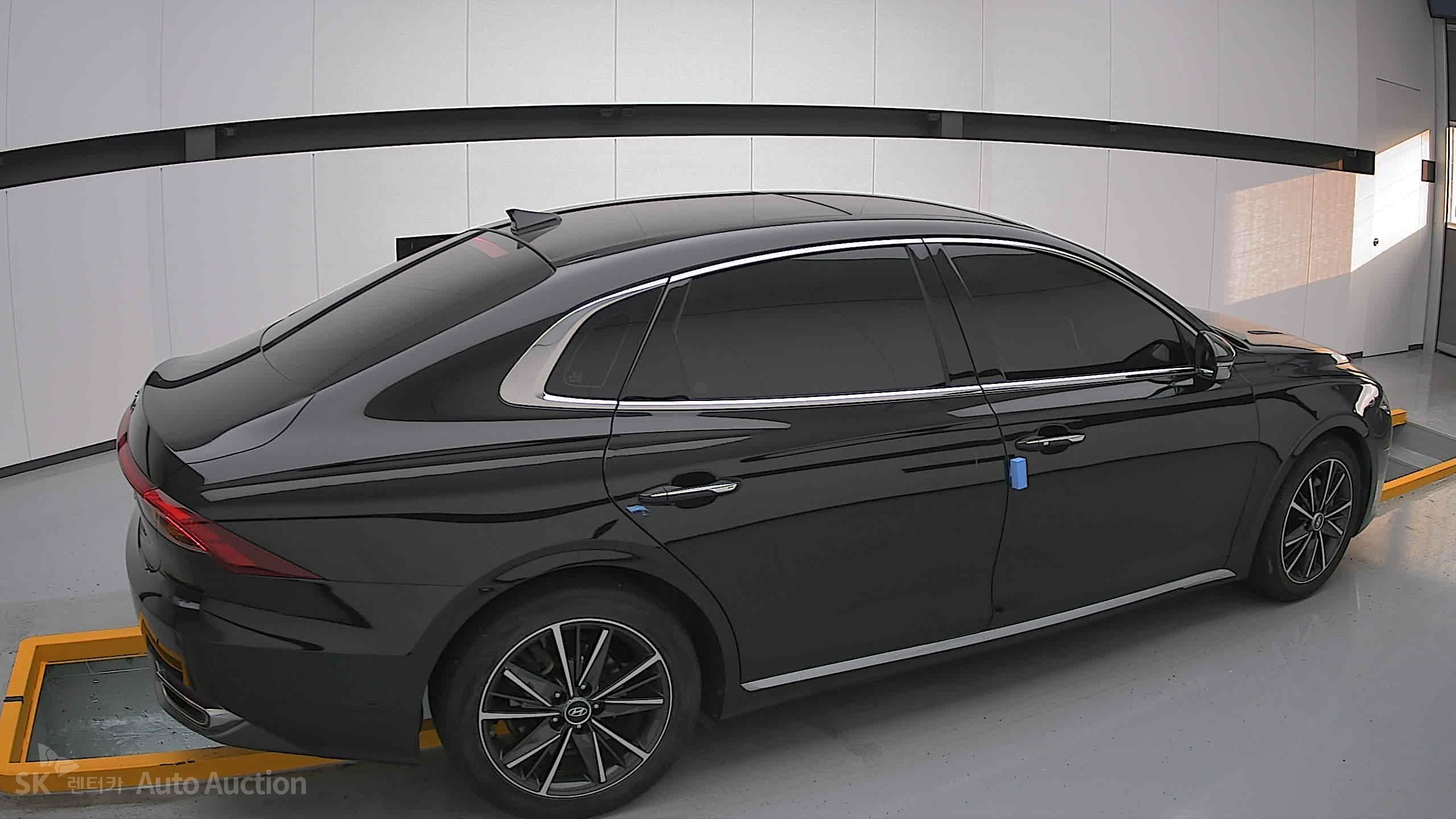 2022 - hyundai grandeur