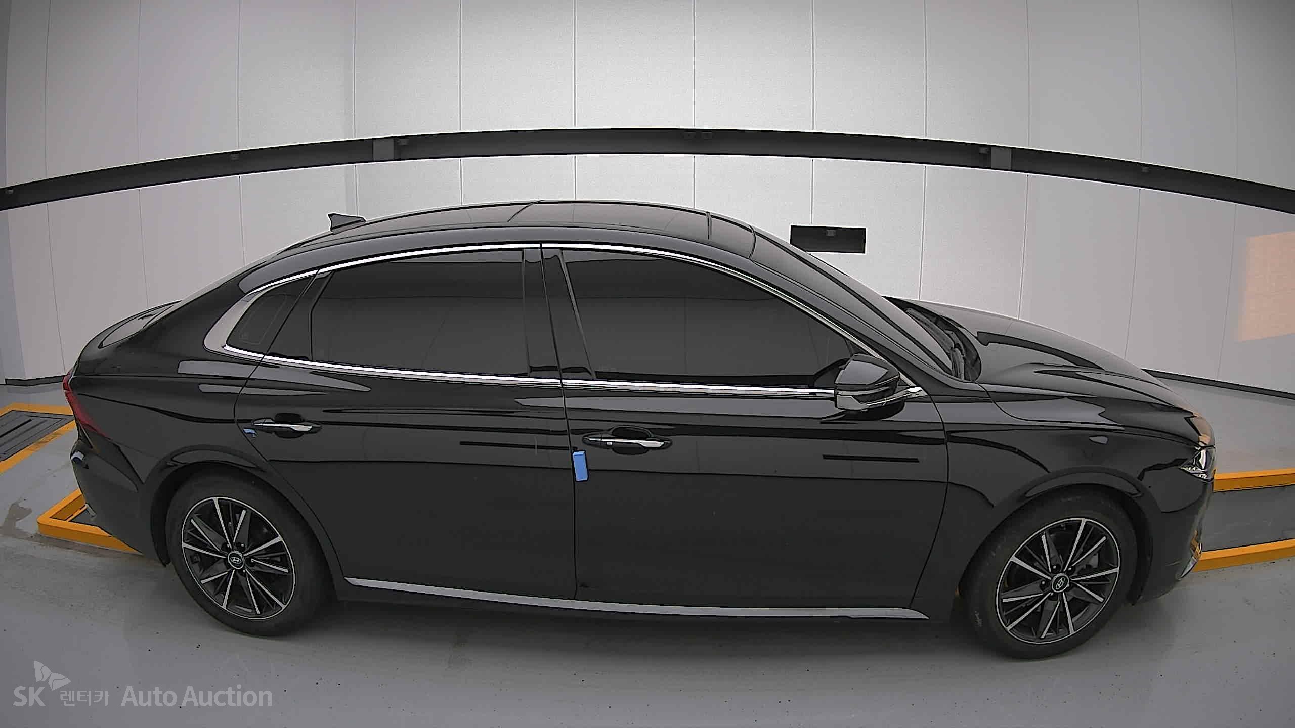 2022 - hyundai grandeur