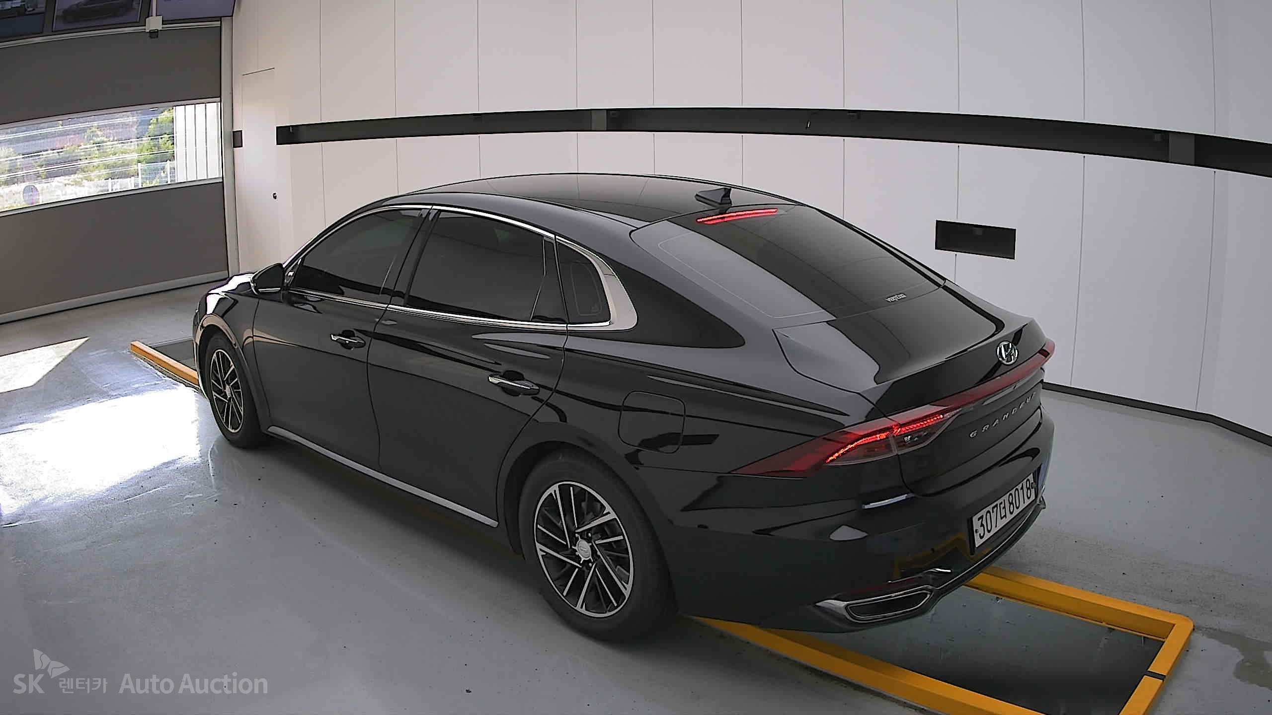 2020 - hyundai grandeur