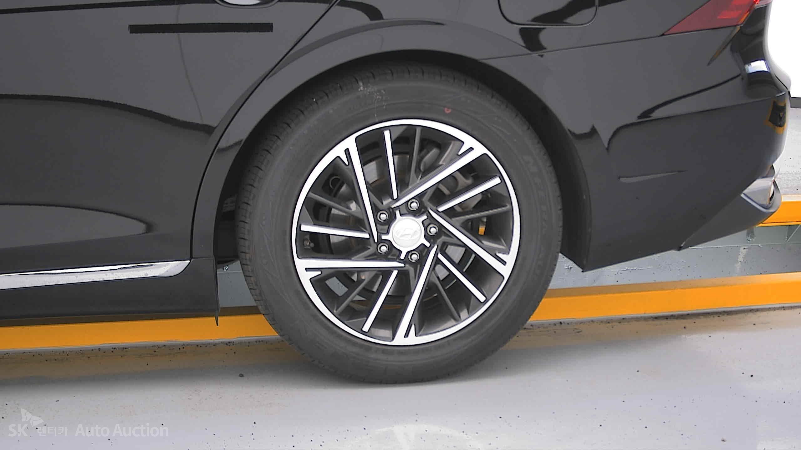 2020 - hyundai grandeur
